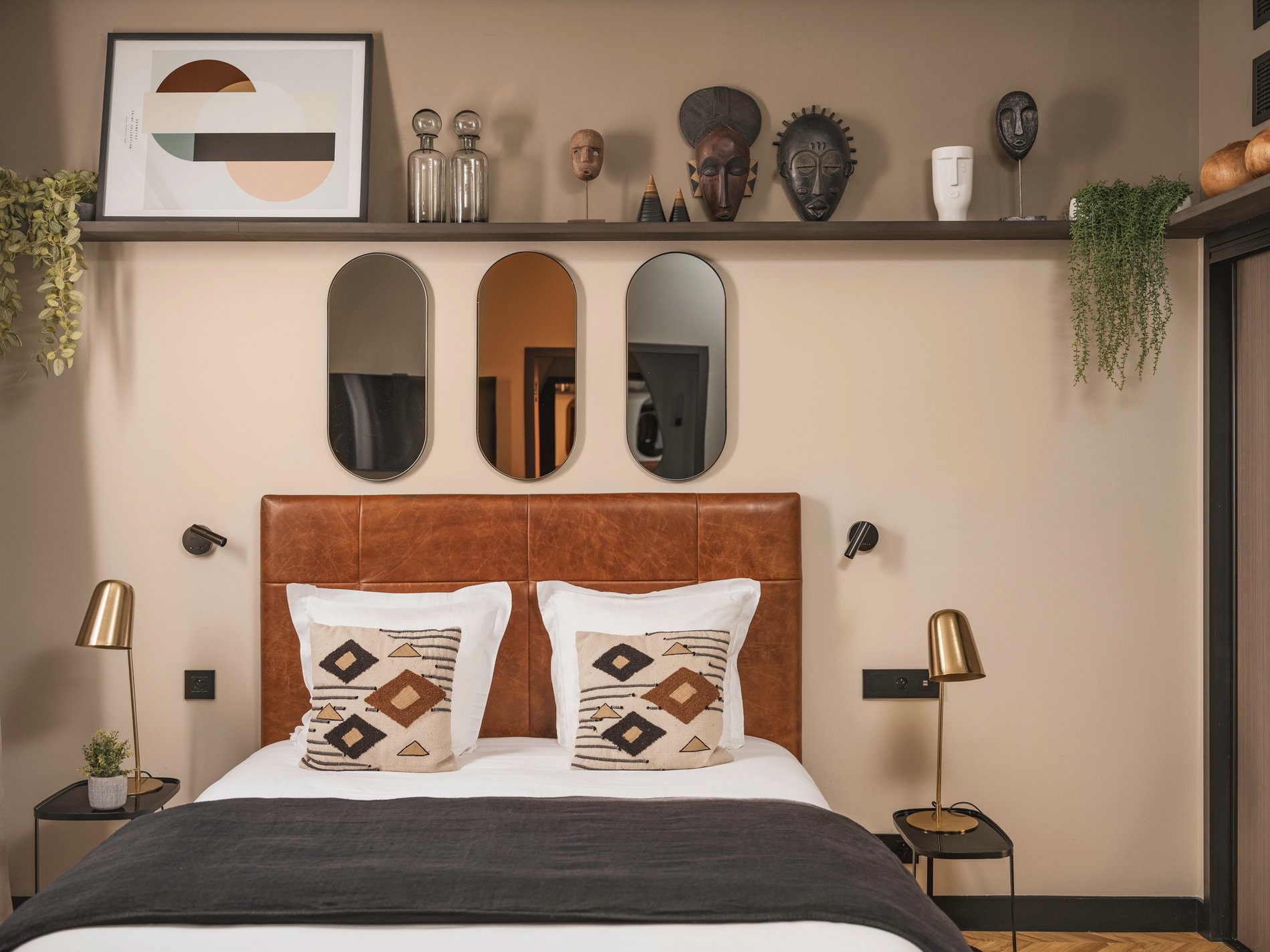 0165d24d-b9c7-4c4b-9b79-d9db418ebf34