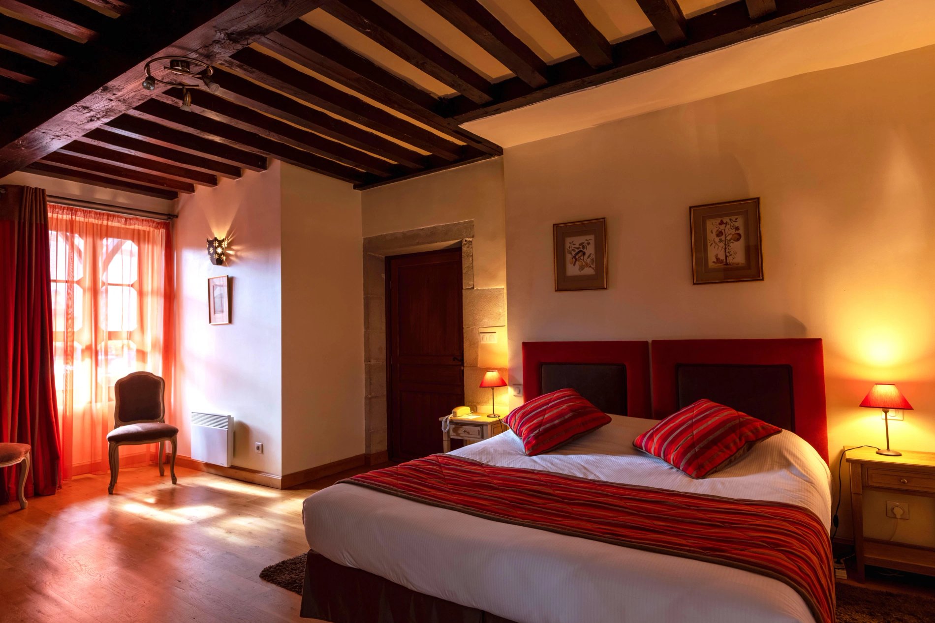 Suite 6 - Chateau de Maulmont