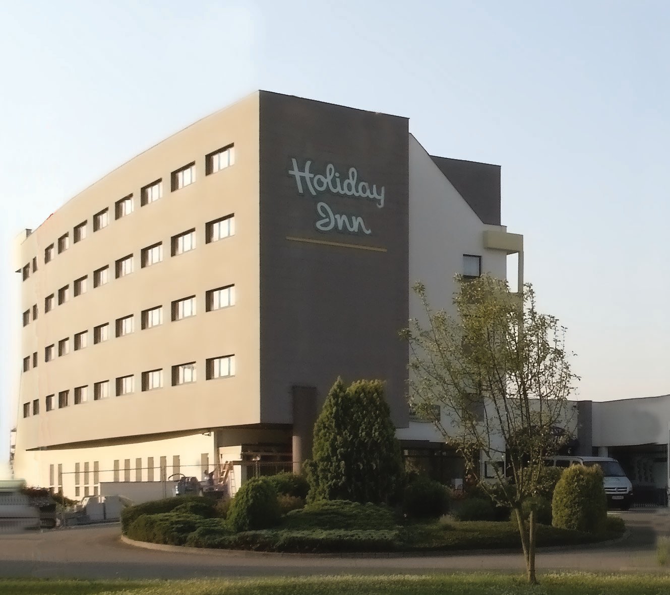 09b81456-2b41-4380-9a76-01236f1534af