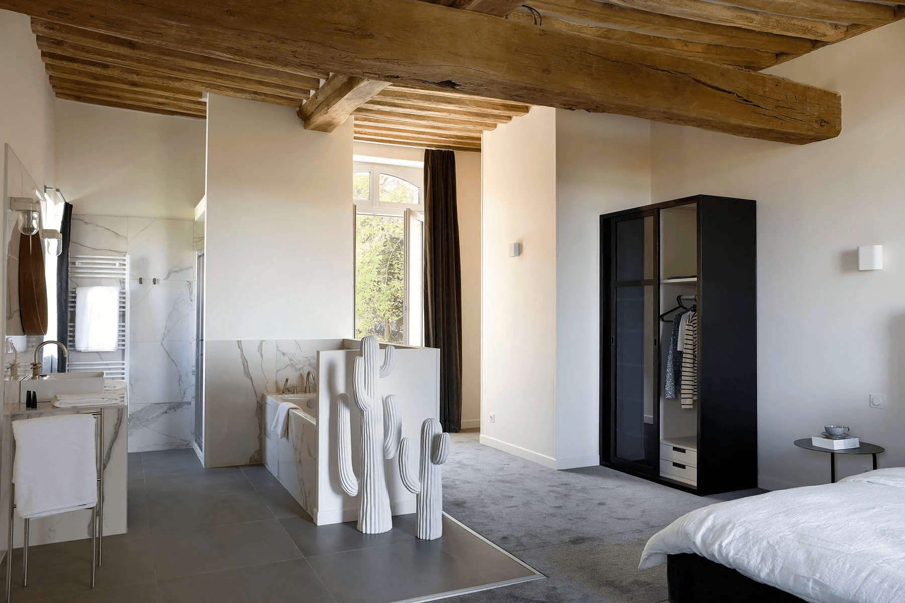 0b59ce7c-d777-4c8b-8267-c8da0ea9c6c3