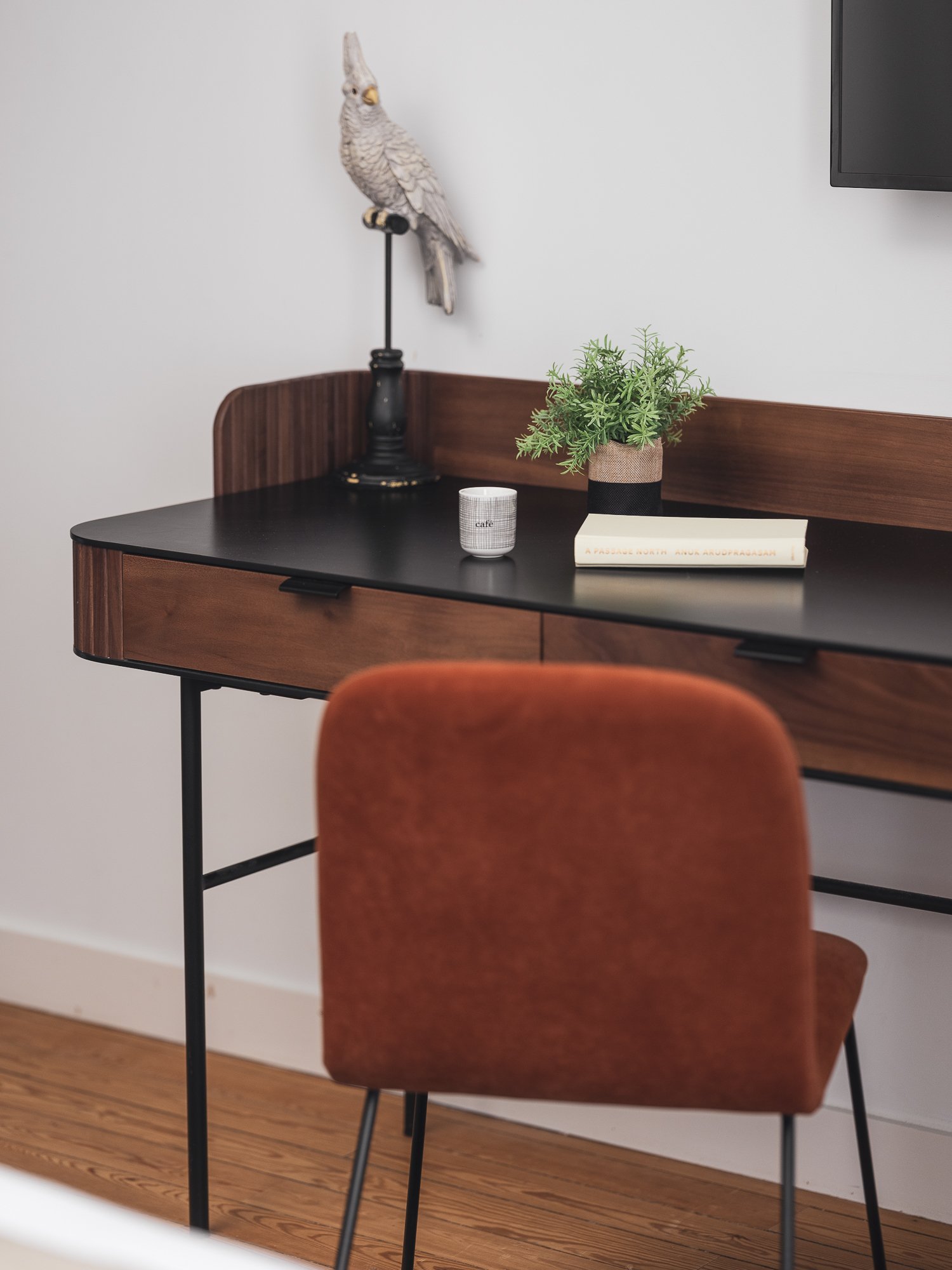 0ed1960d-f74f-4ed4-b81d-ed6e7c681057