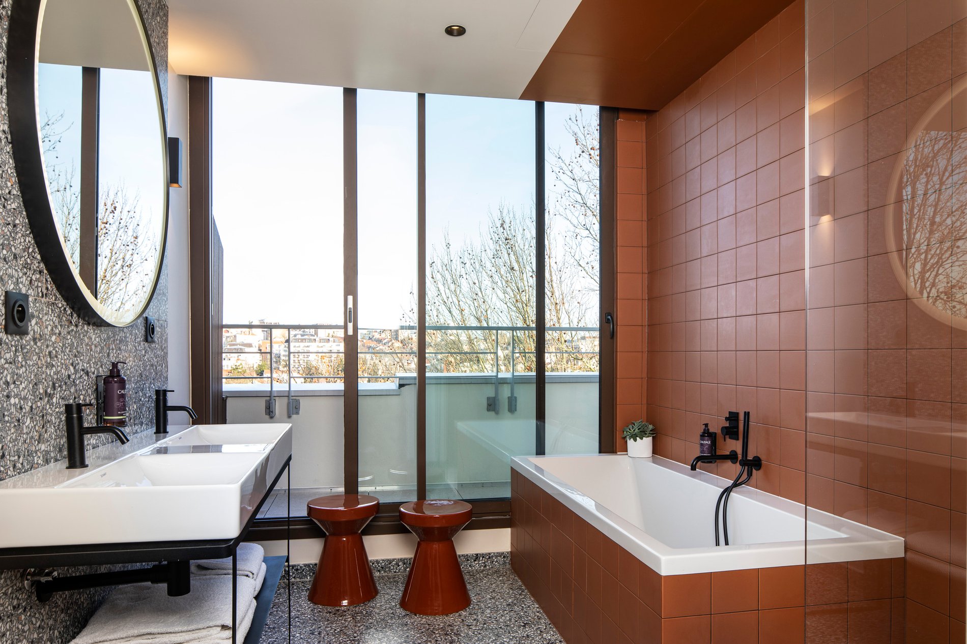 hotel du port nogent junior suite pmr chambre famille