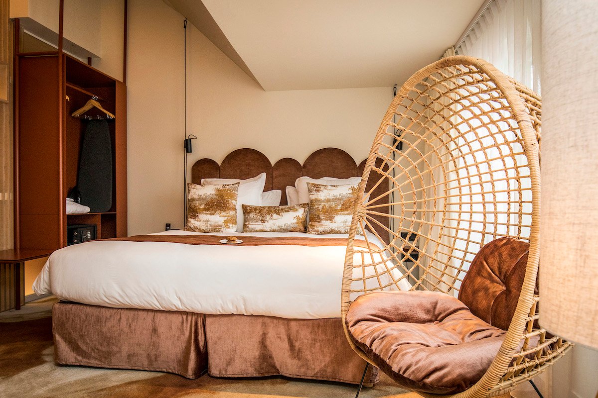 12831397-13fd-4add-bc6c-d6798de2e7fa