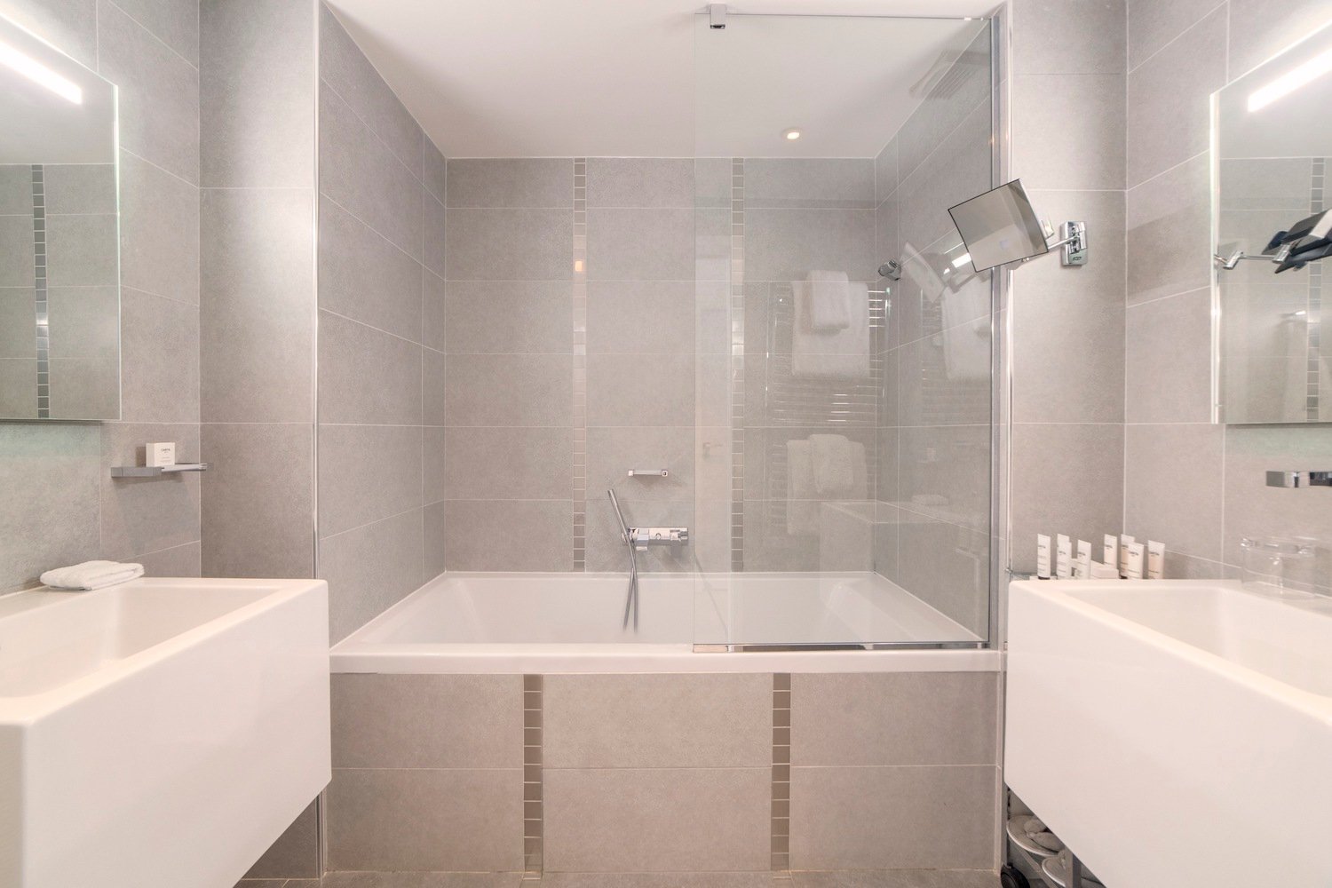 15ea4d65-edf9-47db-970a-303e50e28bcf