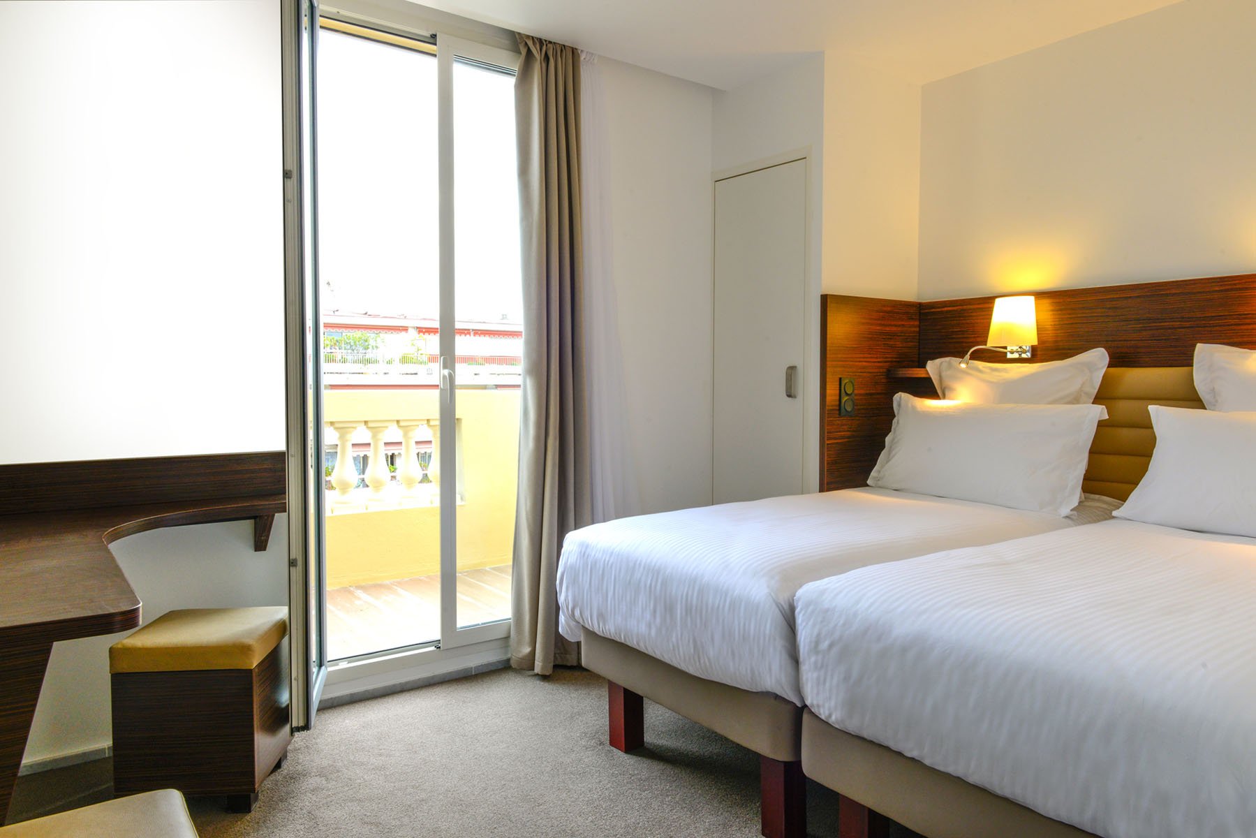 16058026-73fc-43ec-801d-a9fe4f86f632