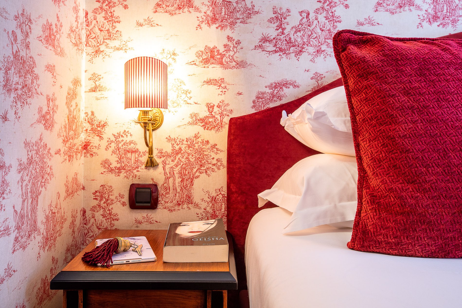 1b86a12e-d389-4766-b0fd-f798f0375ccd