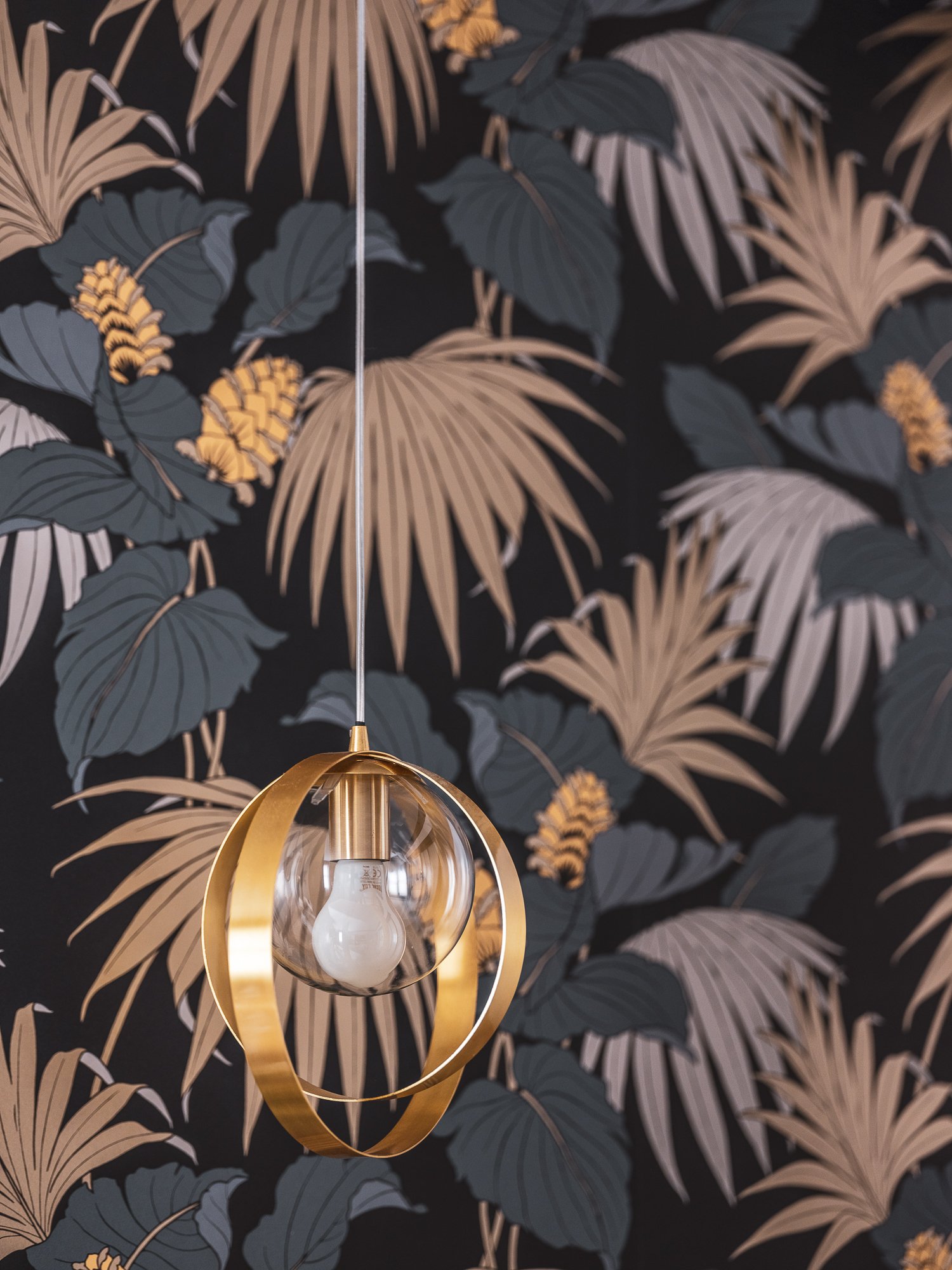 1e1b003e-6434-4247-a973-84d2d0a13393