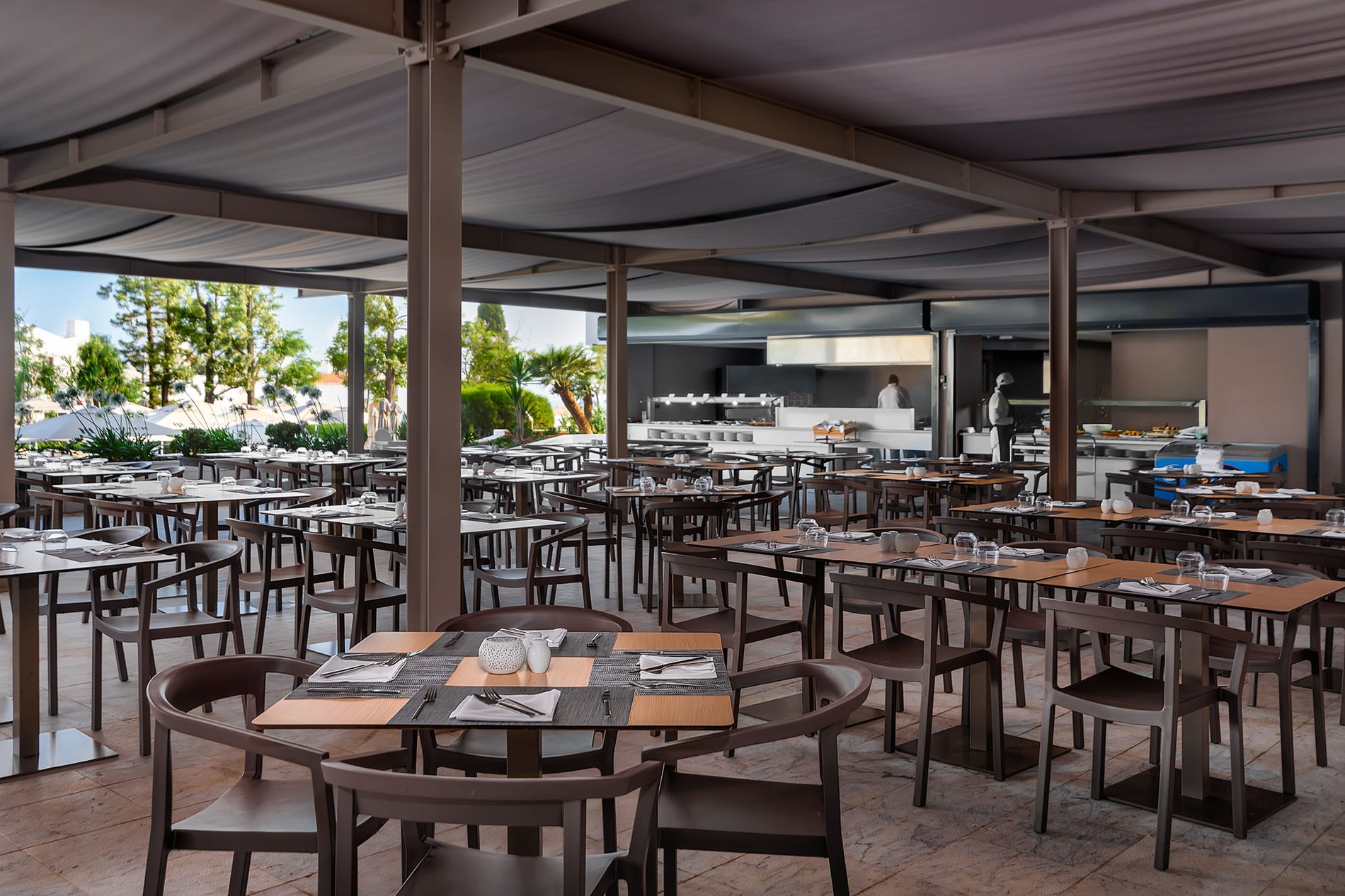 228370cb-144d-4ba2-b6d6-90f7ec2105b6