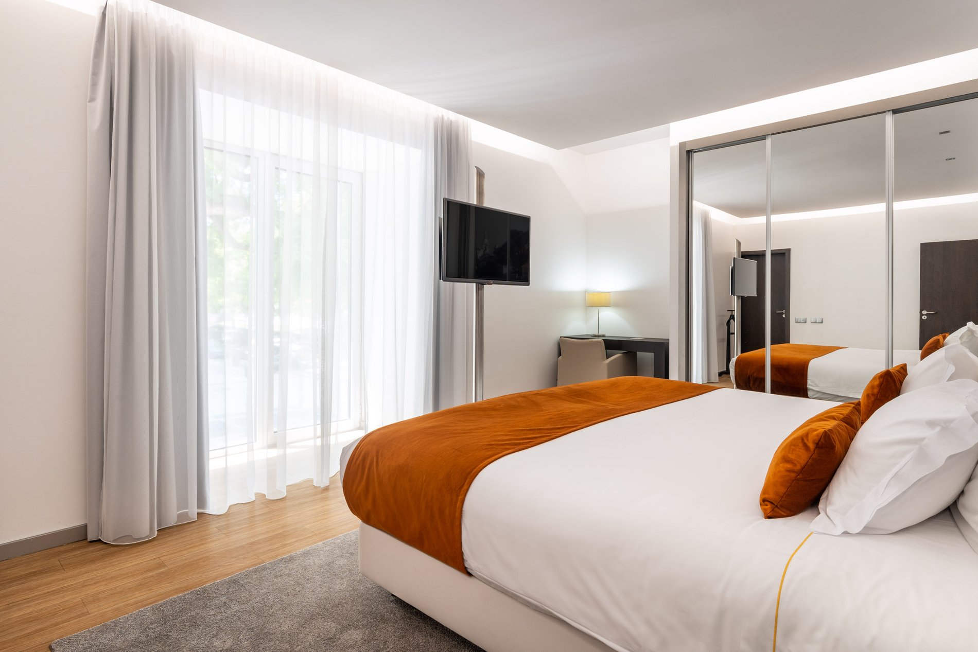 2477da75-4bfc-45ae-98a7-997ca5a186e2