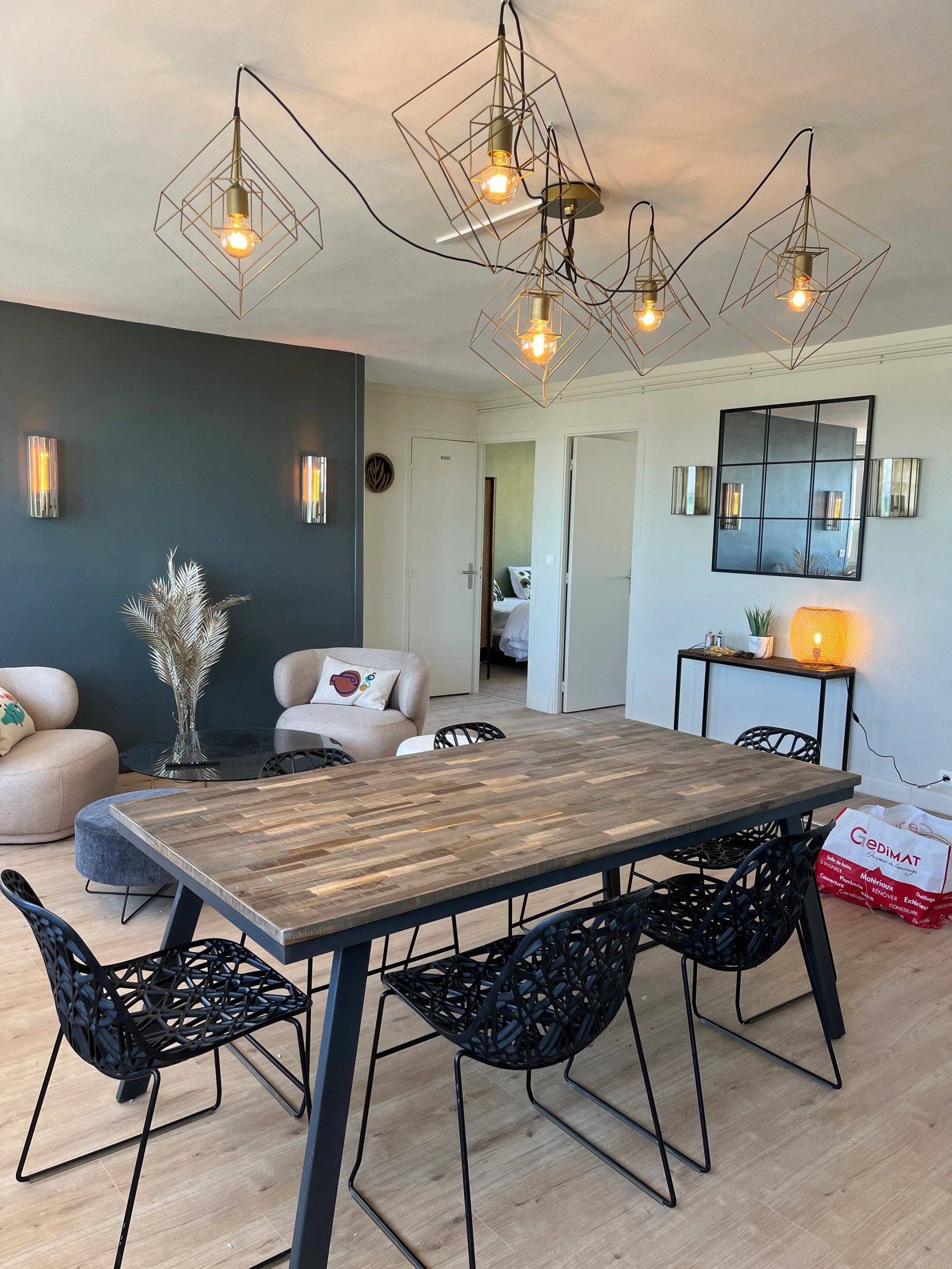 322fc6c1-8b37-4130-b543-aa0b337d3e30