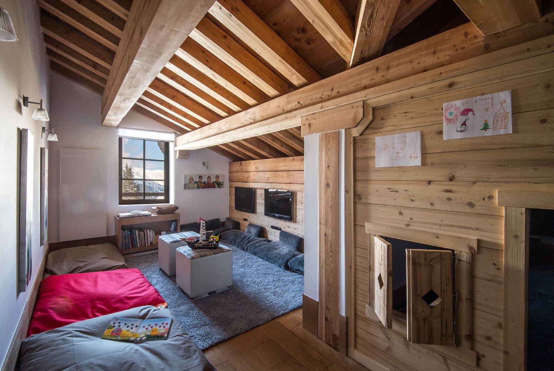 3444d675-fd9a-4093-b30f-1fb04a7f9d9d