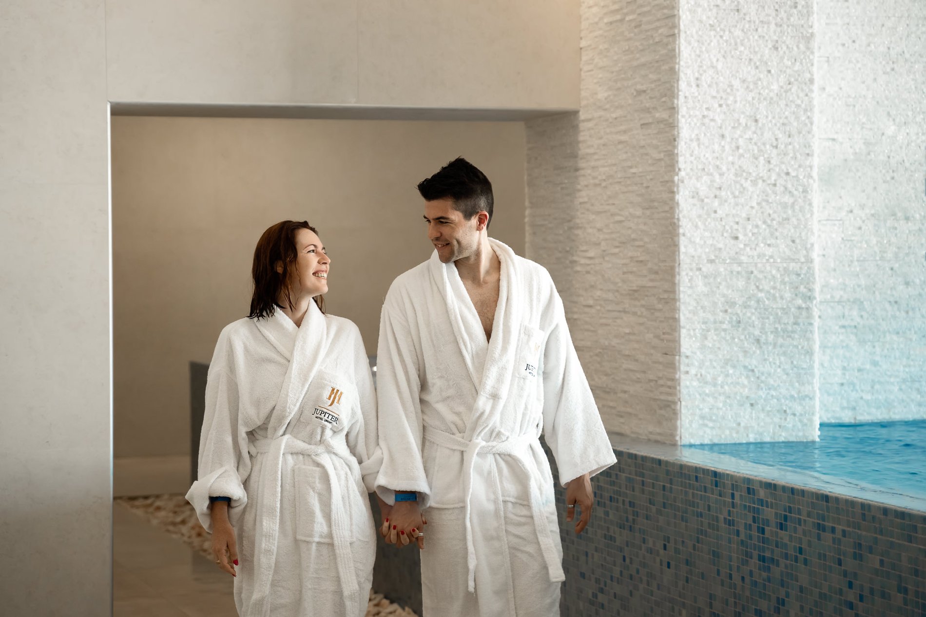 3a43877b-c61f-45f9-8759-7062a90980f8