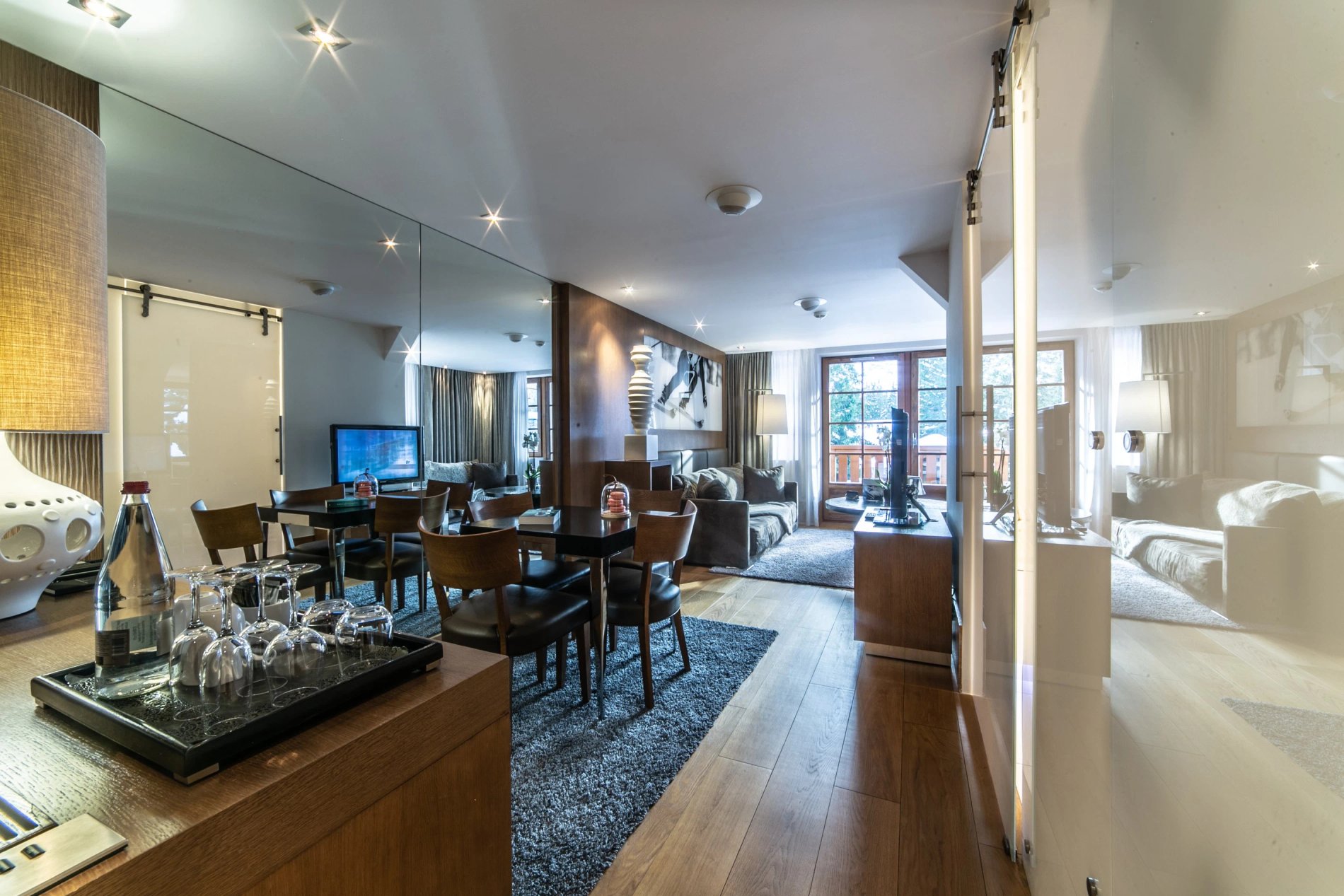 3bdd32cd-cb78-48ec-acec-fb823e0b18f2