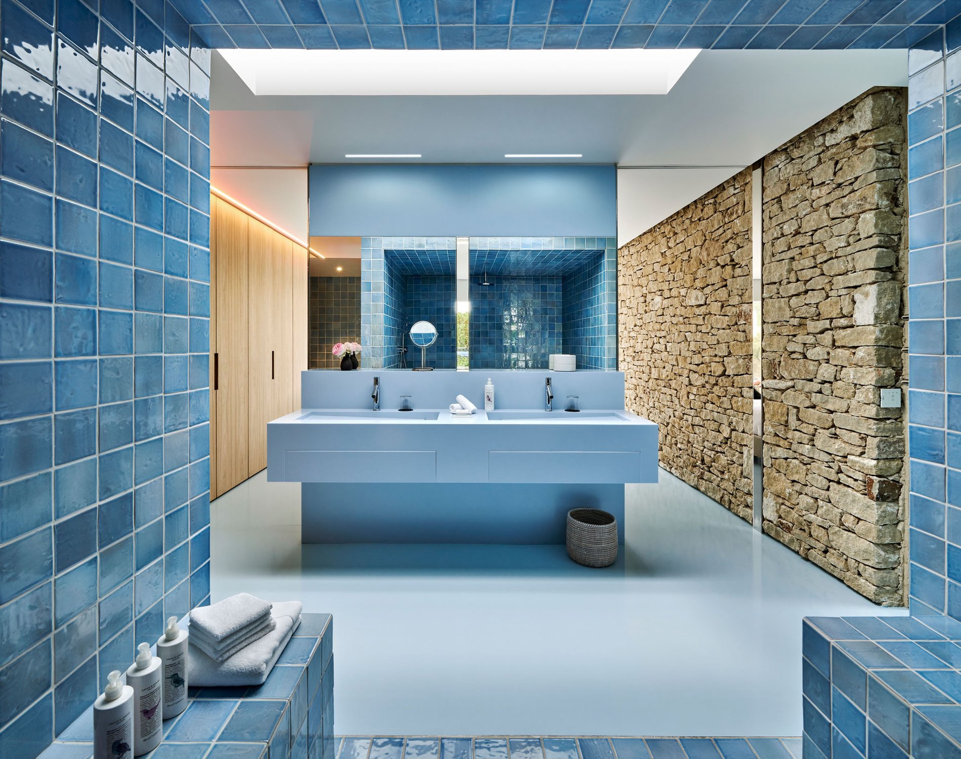 3be9936d-5c50-48ce-9171-8685075ed8d9