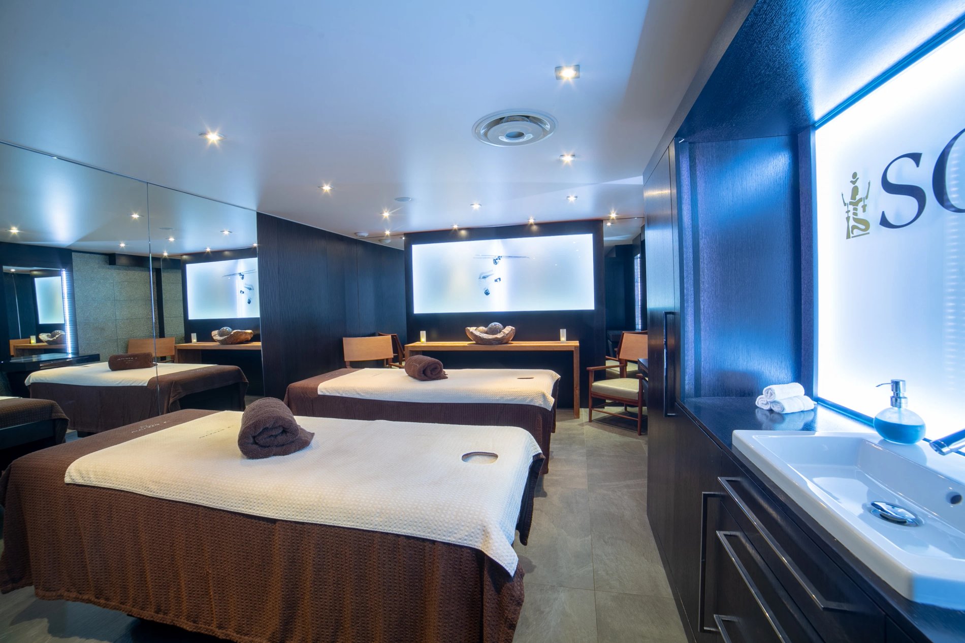 Le Strato | Courchevel 1850 luxury hotel