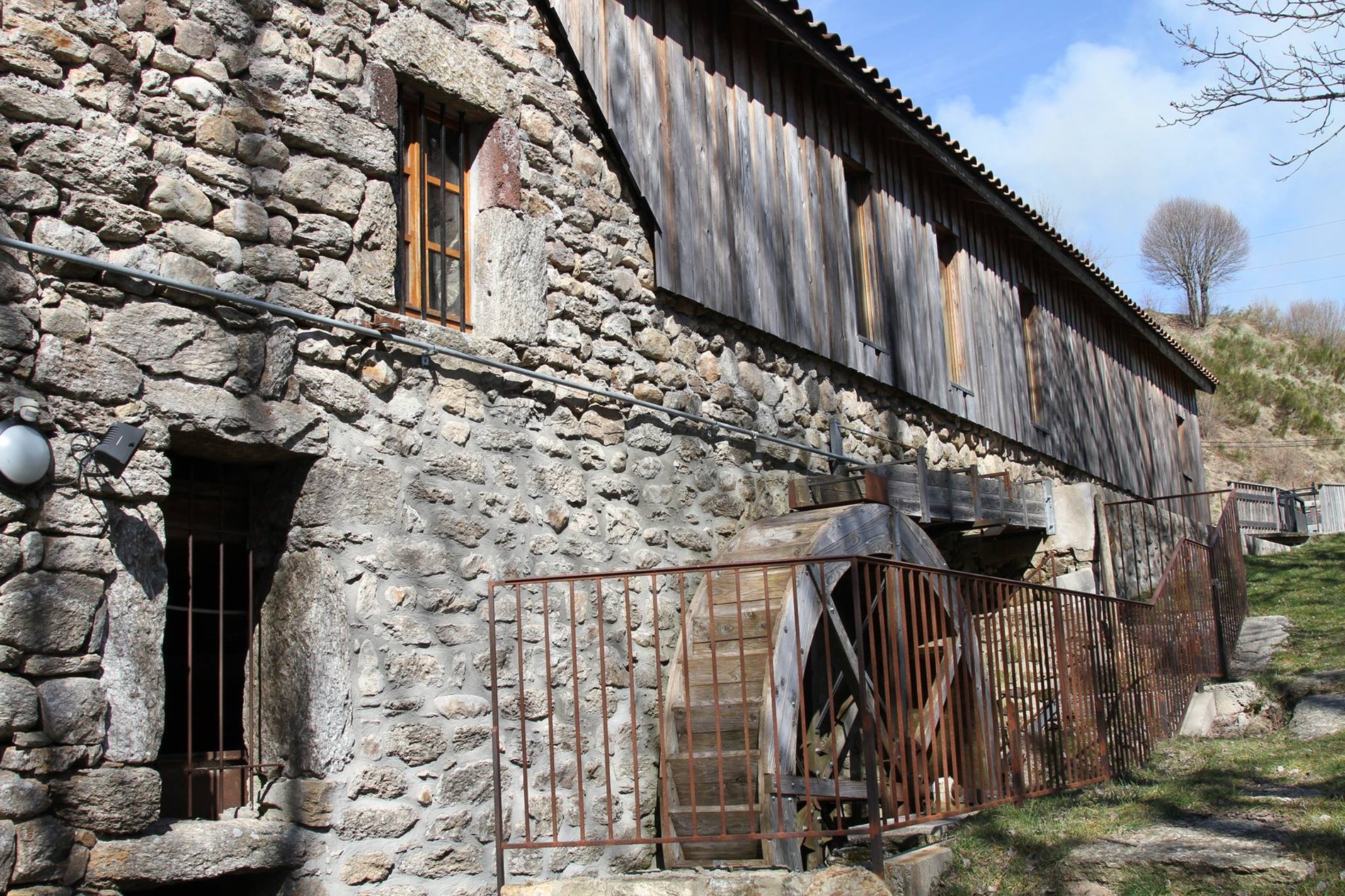 4a5899f8-4d8f-441d-b167-8dfce5593176