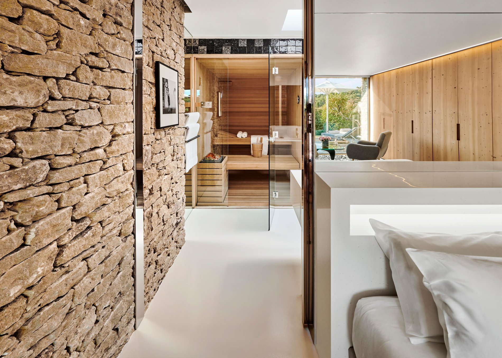 4ac6162a-3dc1-42fd-a9cc-f654e58db2b4