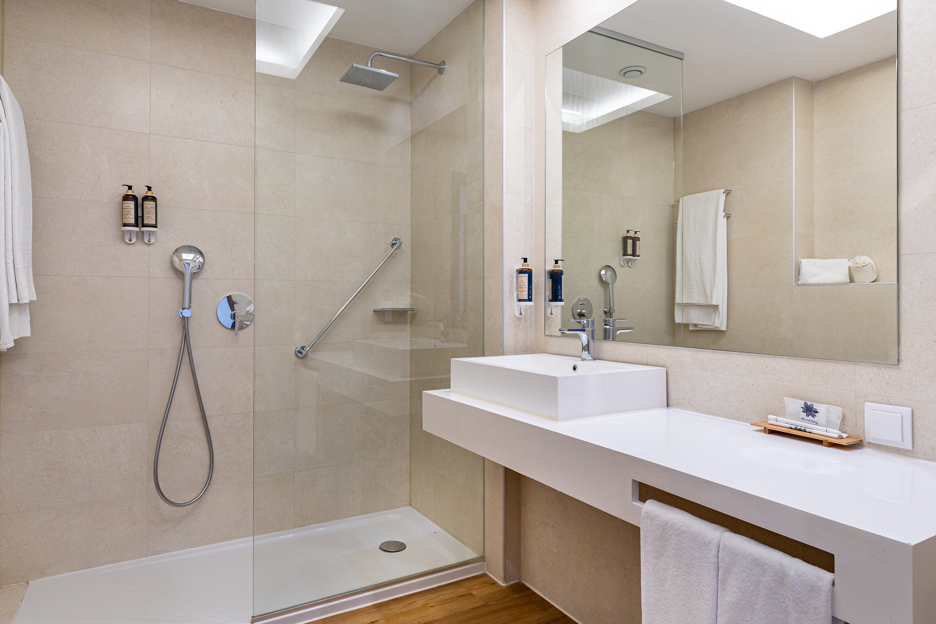 4de499ff-1483-4d9b-888f-da2dfdf1e5ea