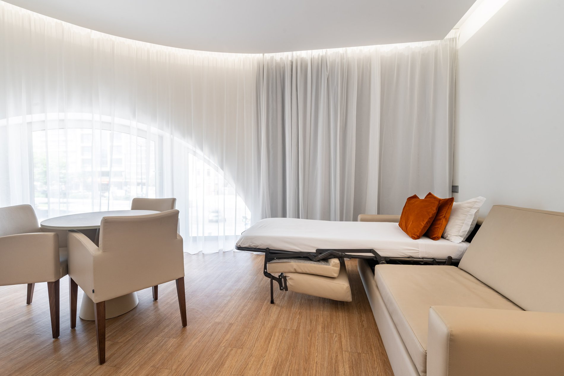 4e18a257-138f-407d-aa98-a881533e54db