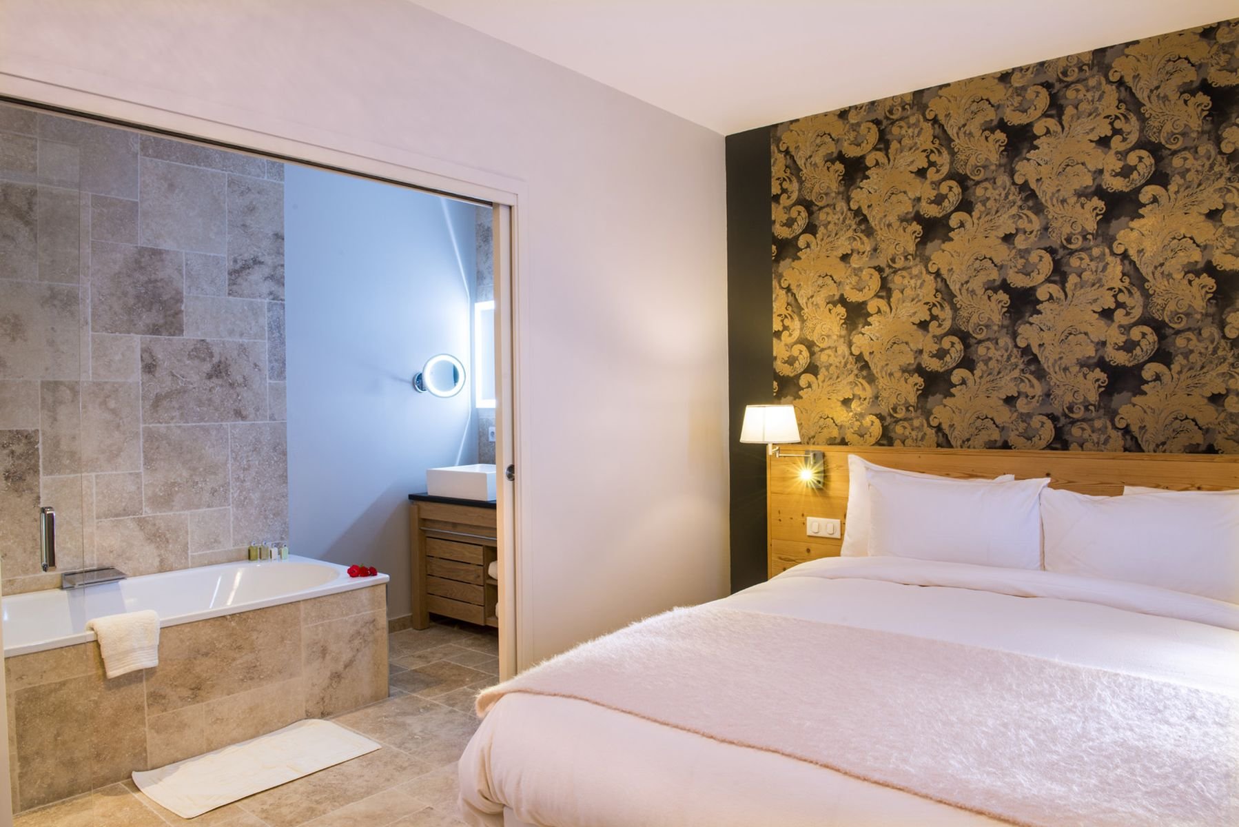 Chateau de Massillan Junior Suite