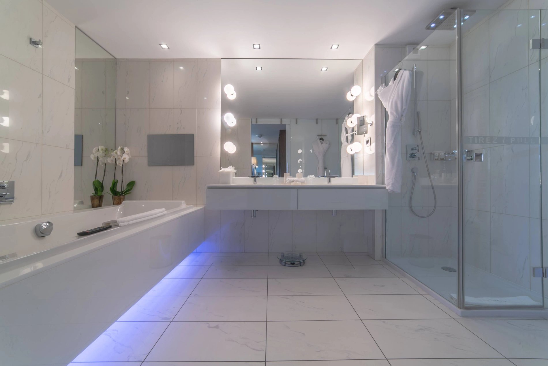 54b15ef7-ac26-408e-9e24-ae5abac9eac3