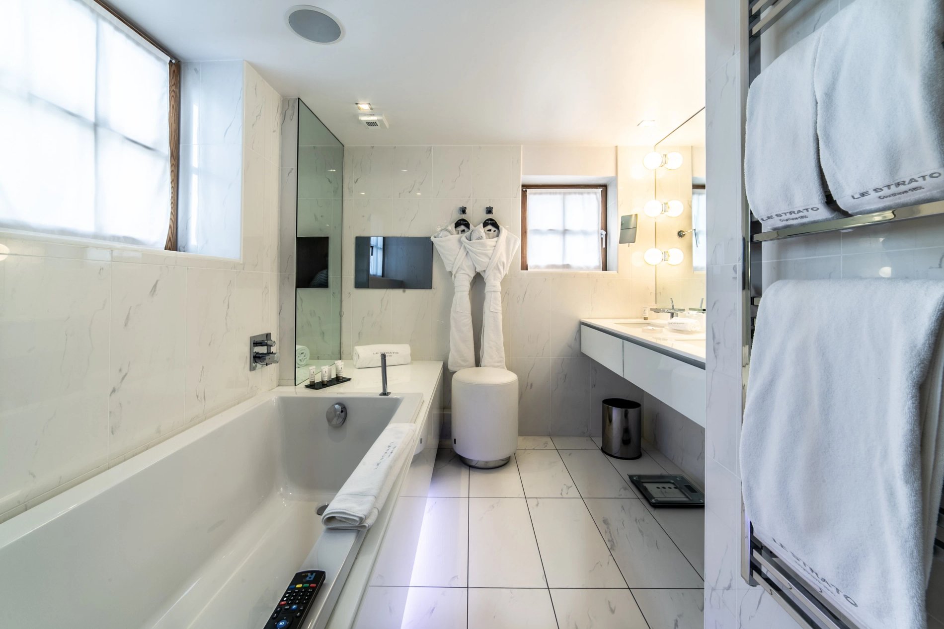 5906ab16-d4ae-4ef8-b533-04e3f27fb93a