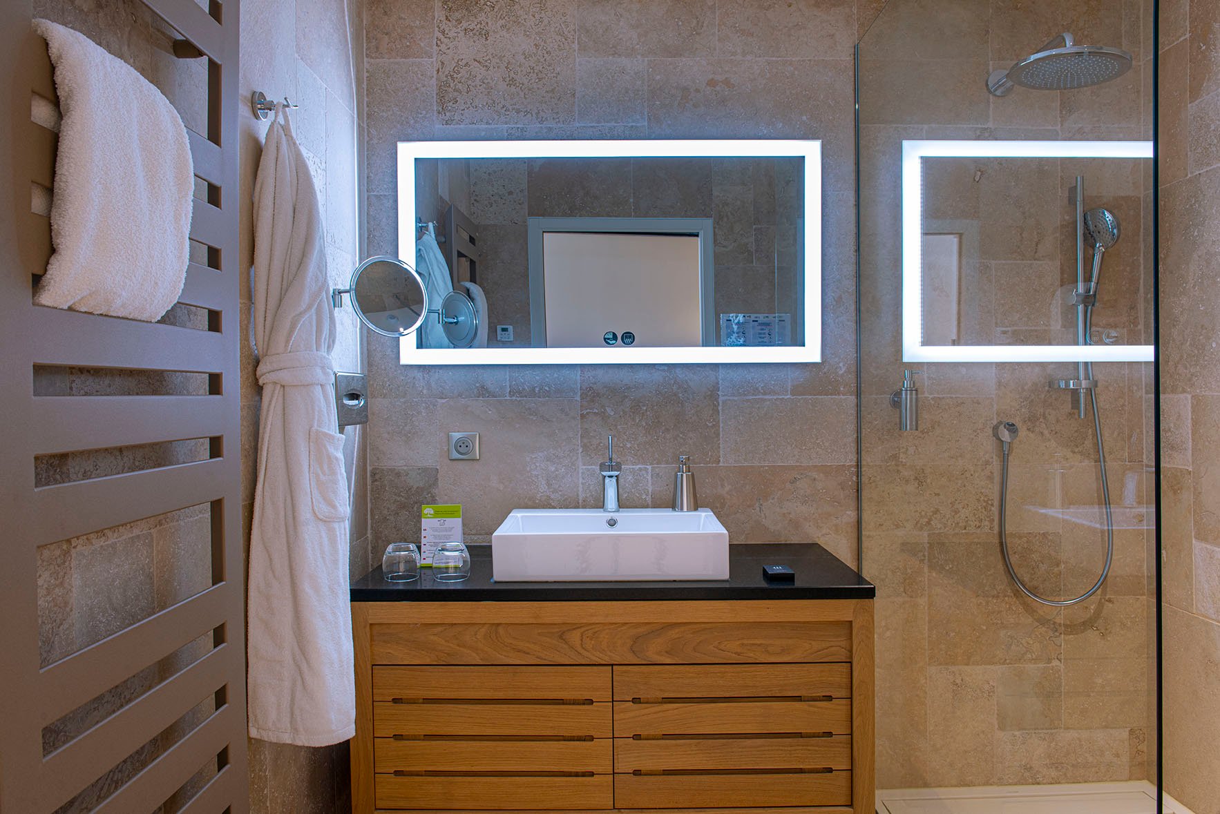 59a7b731-5f53-4ddb-8a7c-87342fea83e1