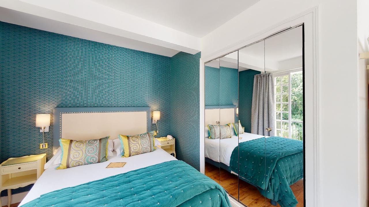 691c895a-fd85-4dce-8d5a-2551bcbd8194