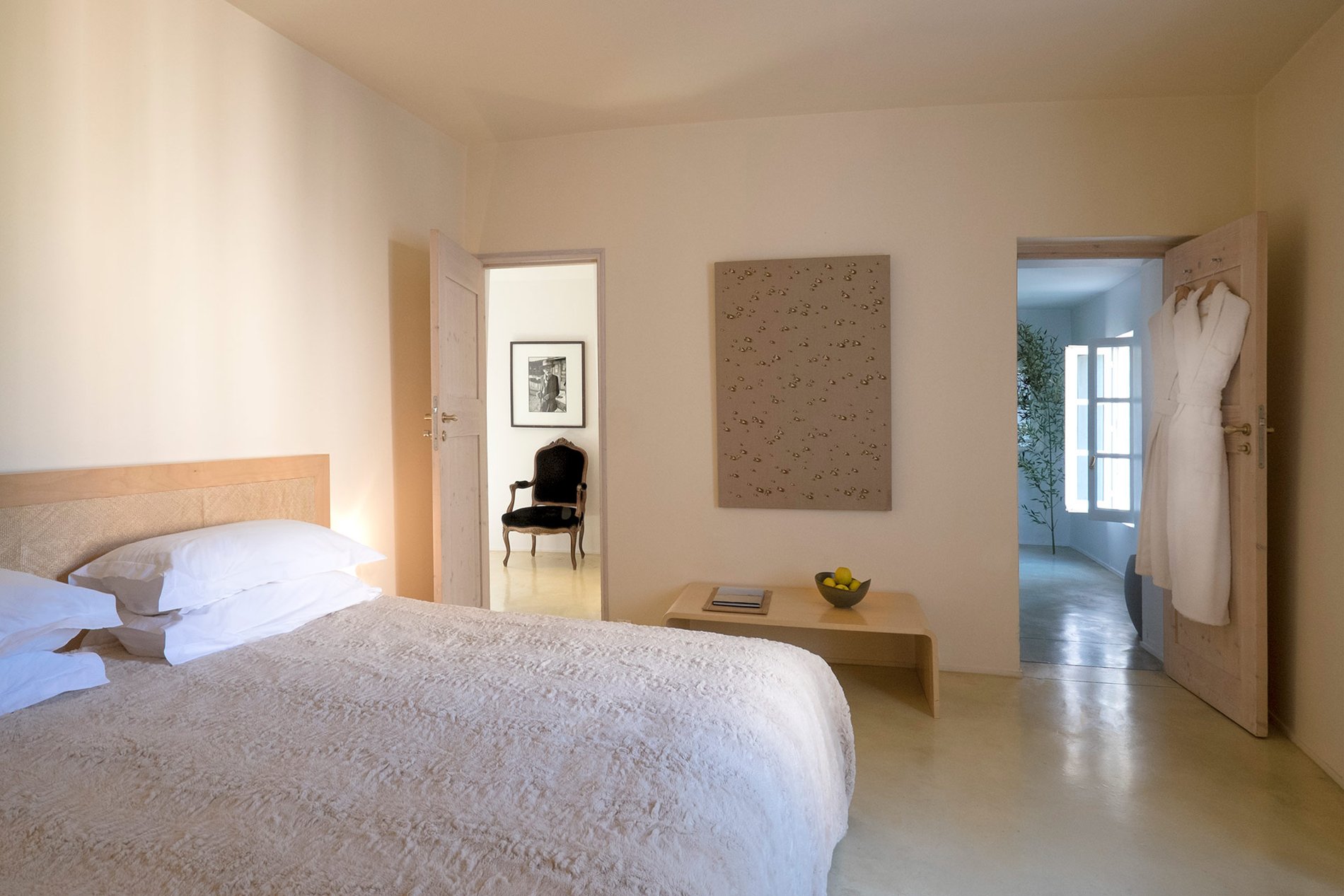 6ac9223e-10ea-49ac-baf7-04a60c5b3d74