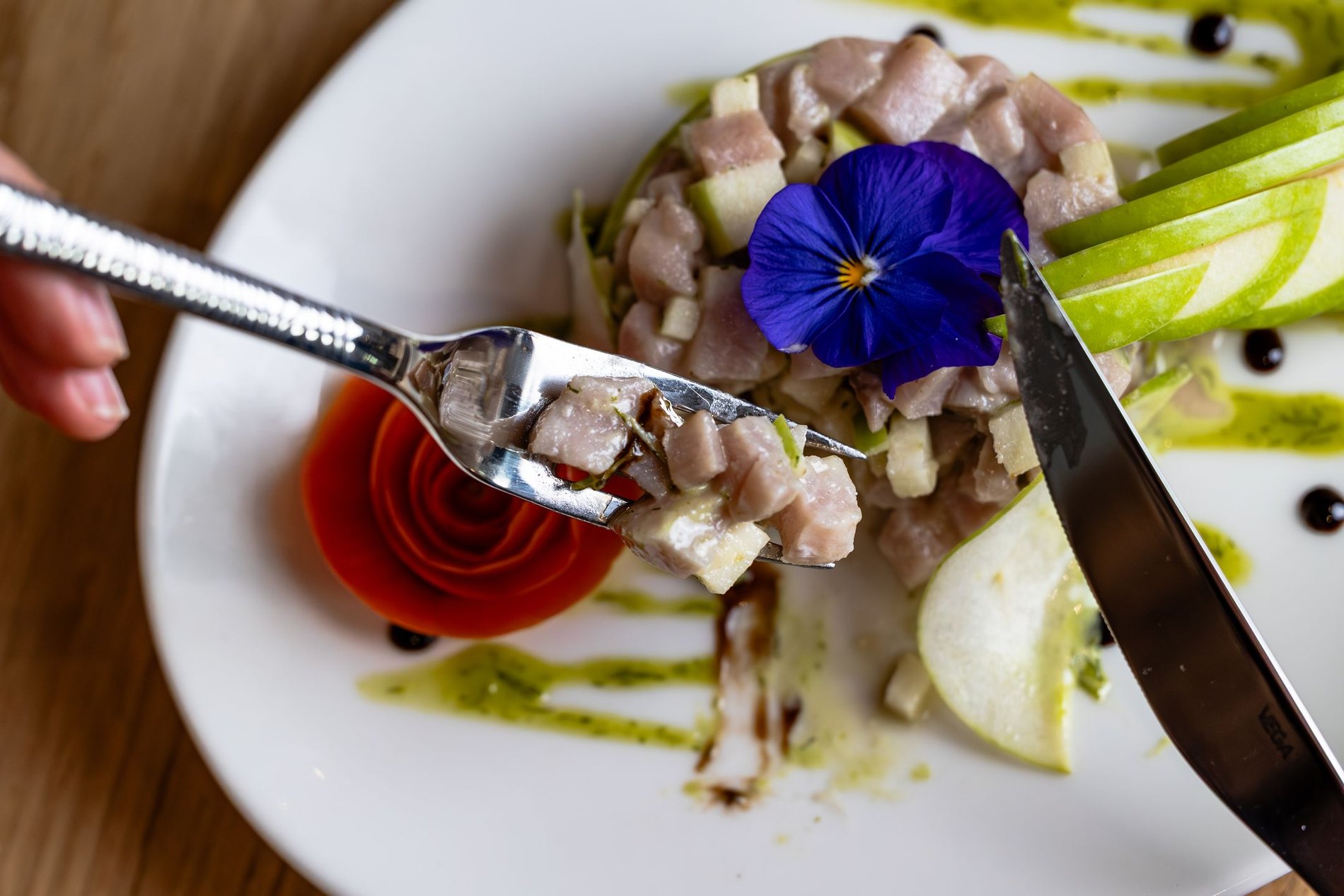 6c5d85ac-e1d6-4471-b97b-5549686087ee