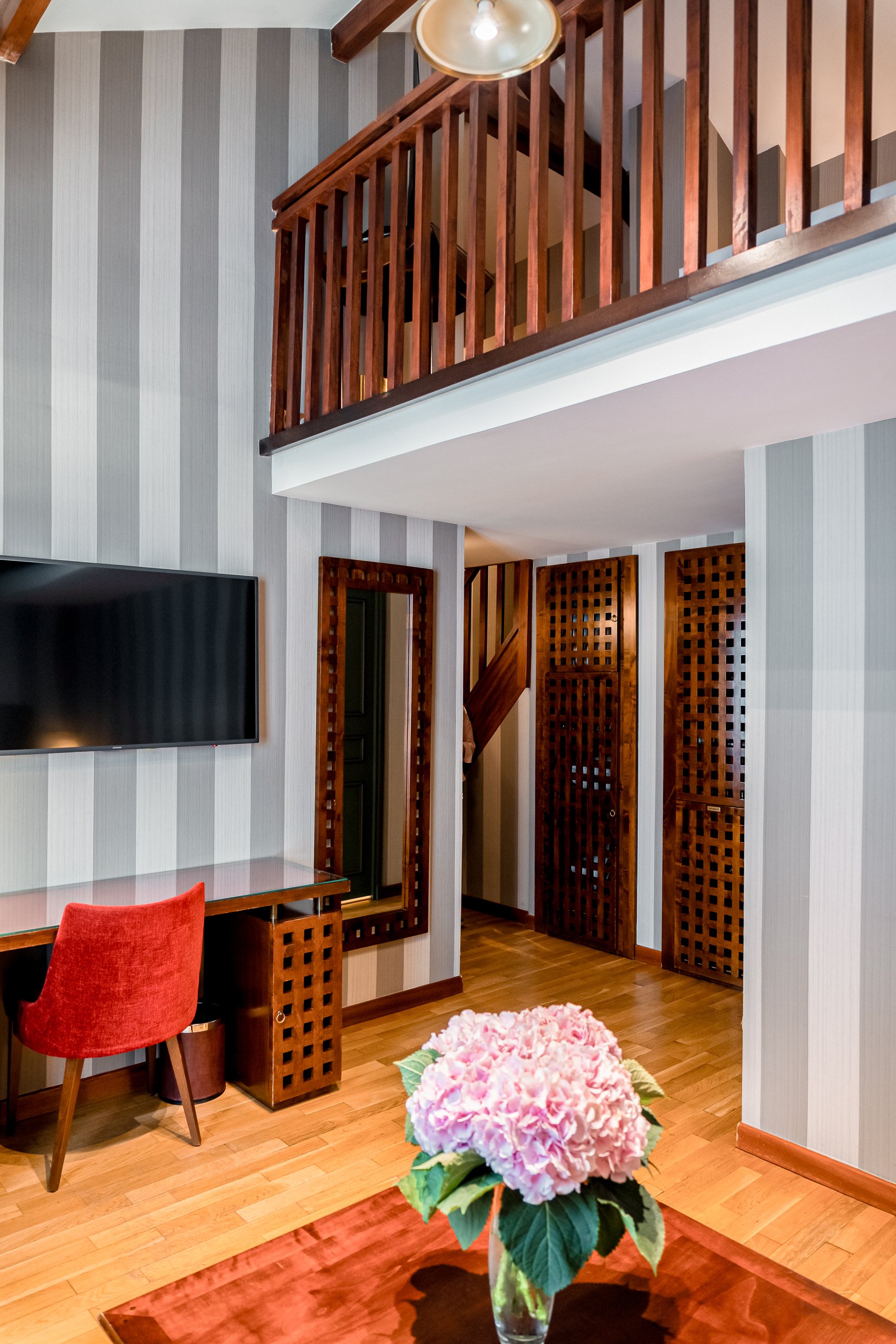 6f510703-441f-407c-9de2-01f4585dde9e