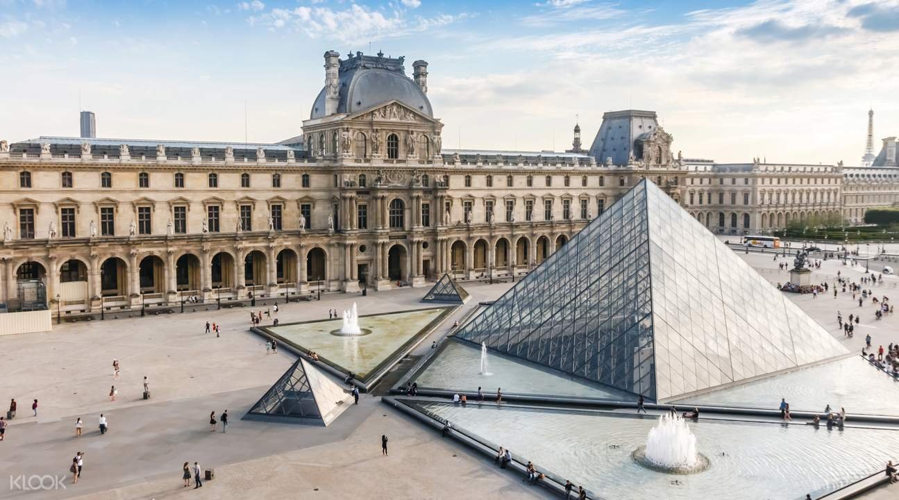 Paris-Louvre-Musée-Tuileries