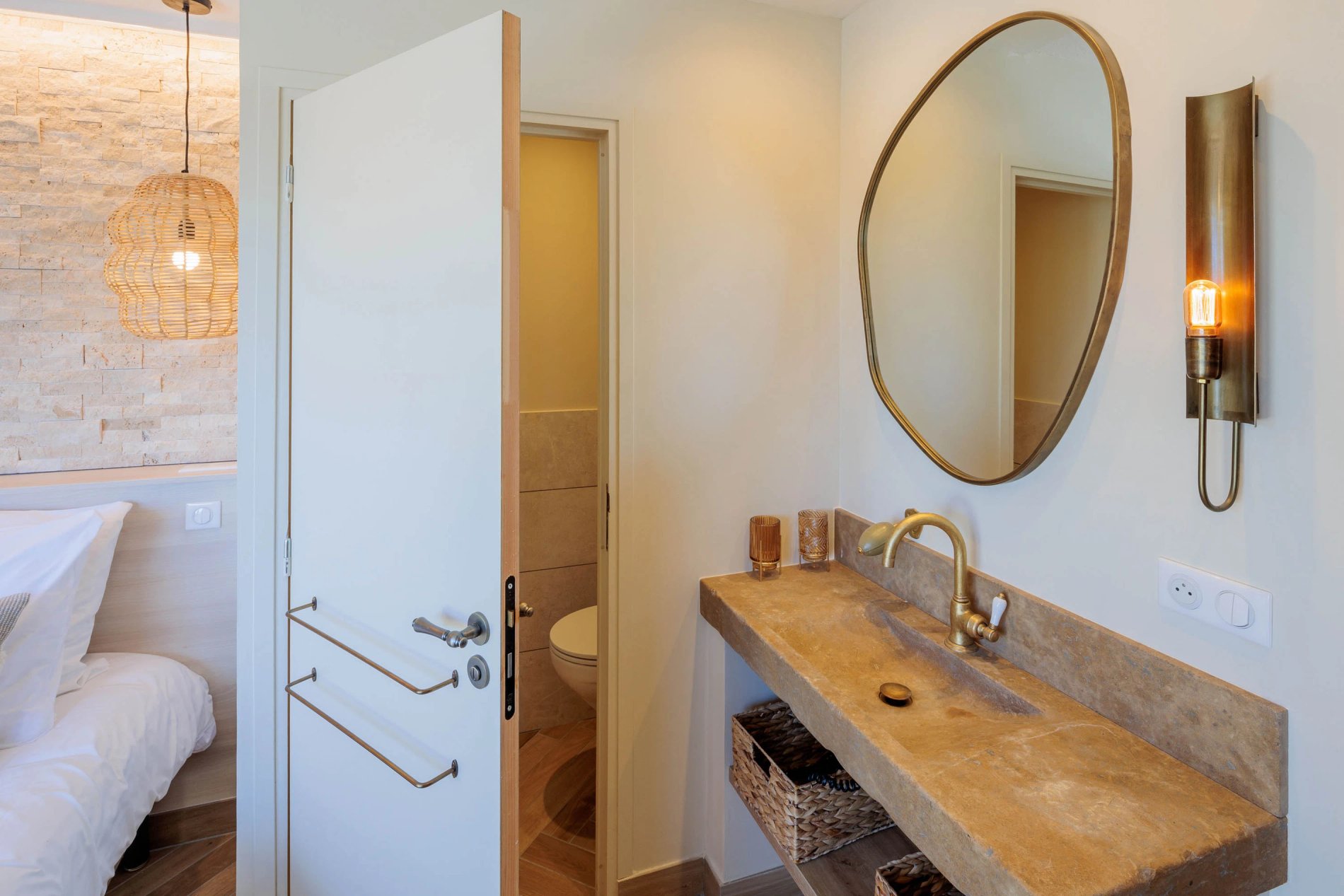 72a86554-3e68-4d97-8b5a-dd27c3575af5