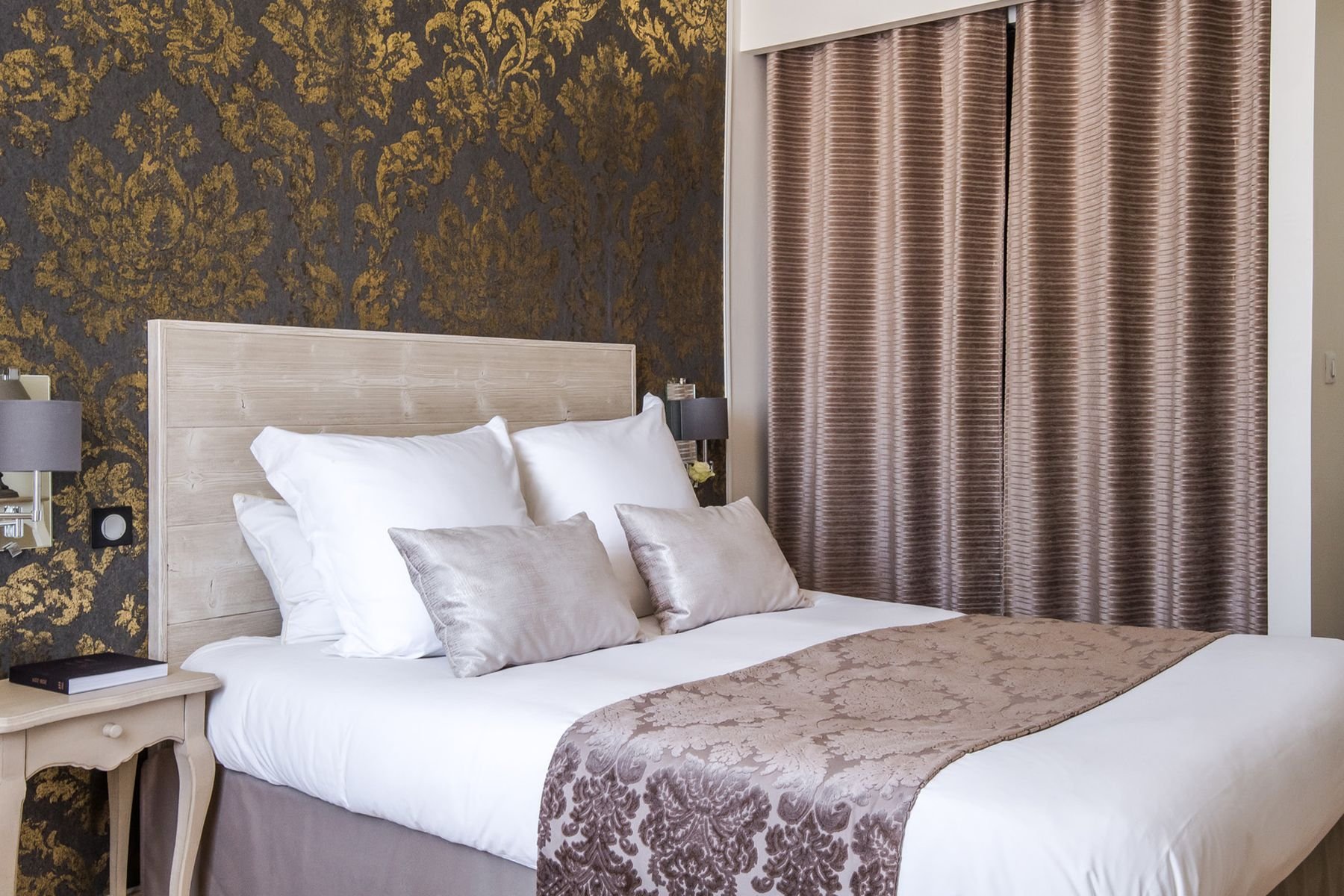 Chateau de Massillan Traditional room