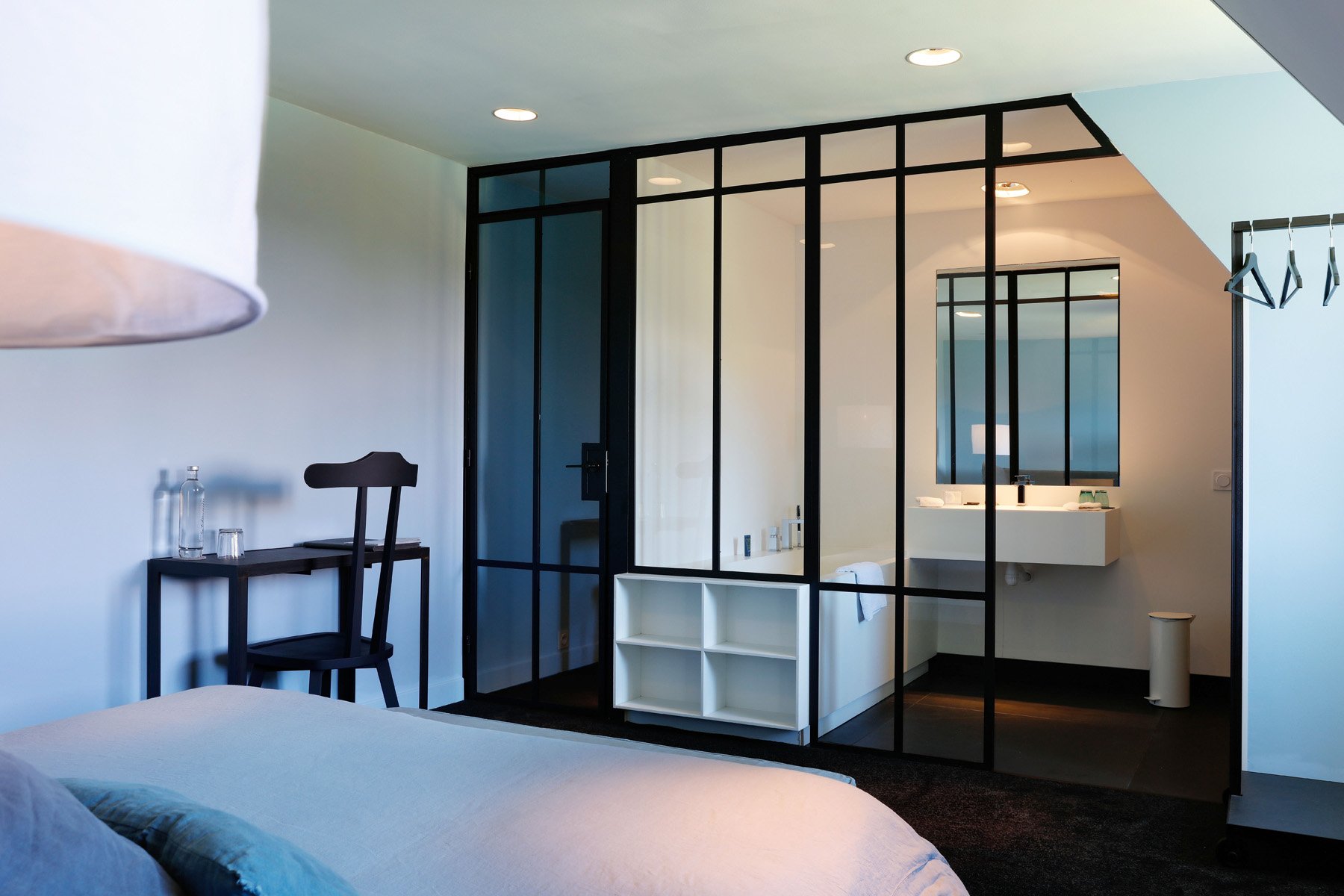 812d3b6f-e38e-4746-888c-7c09063608d0