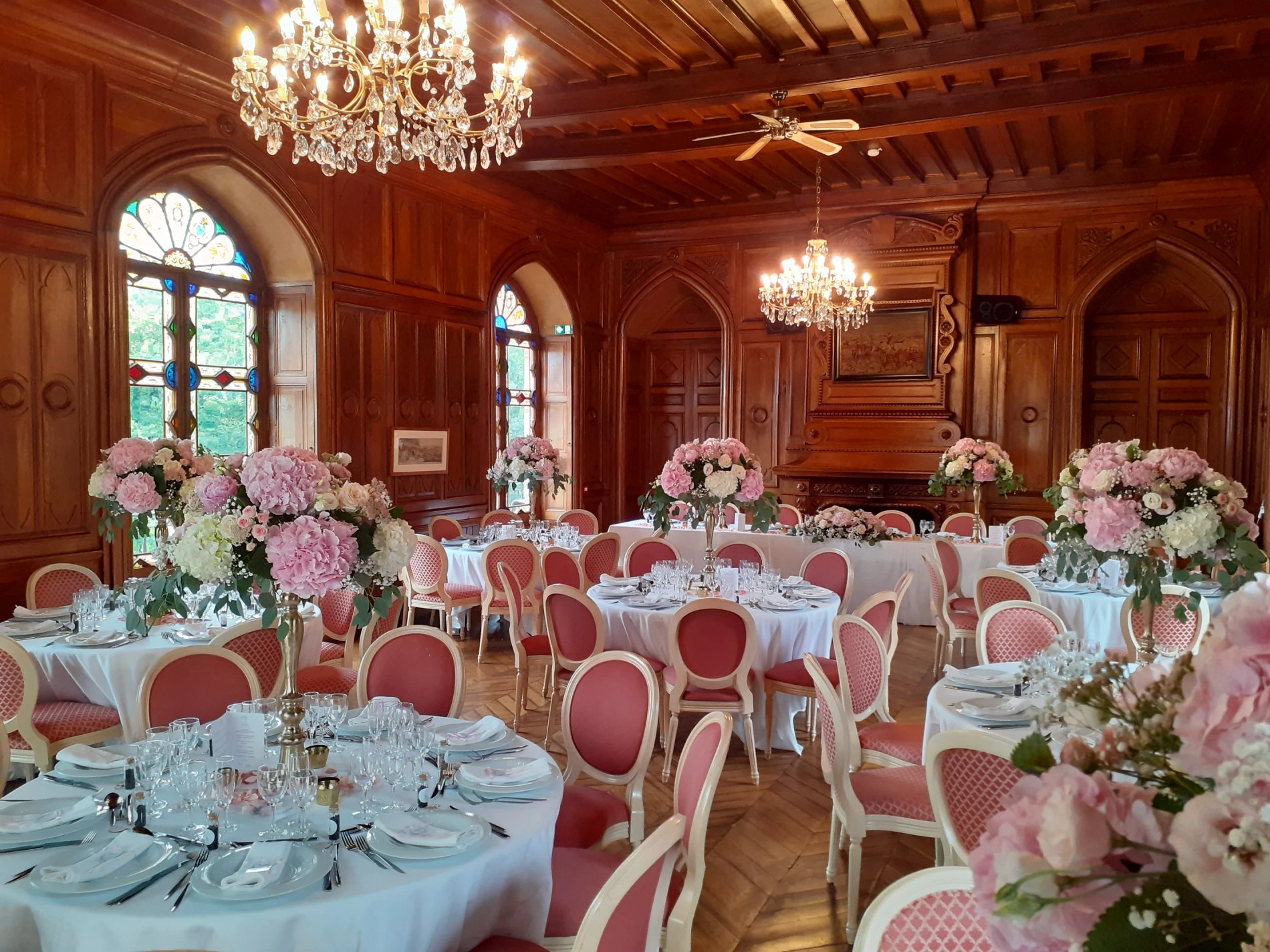 Grande Salle wedding Chateau Maulmont