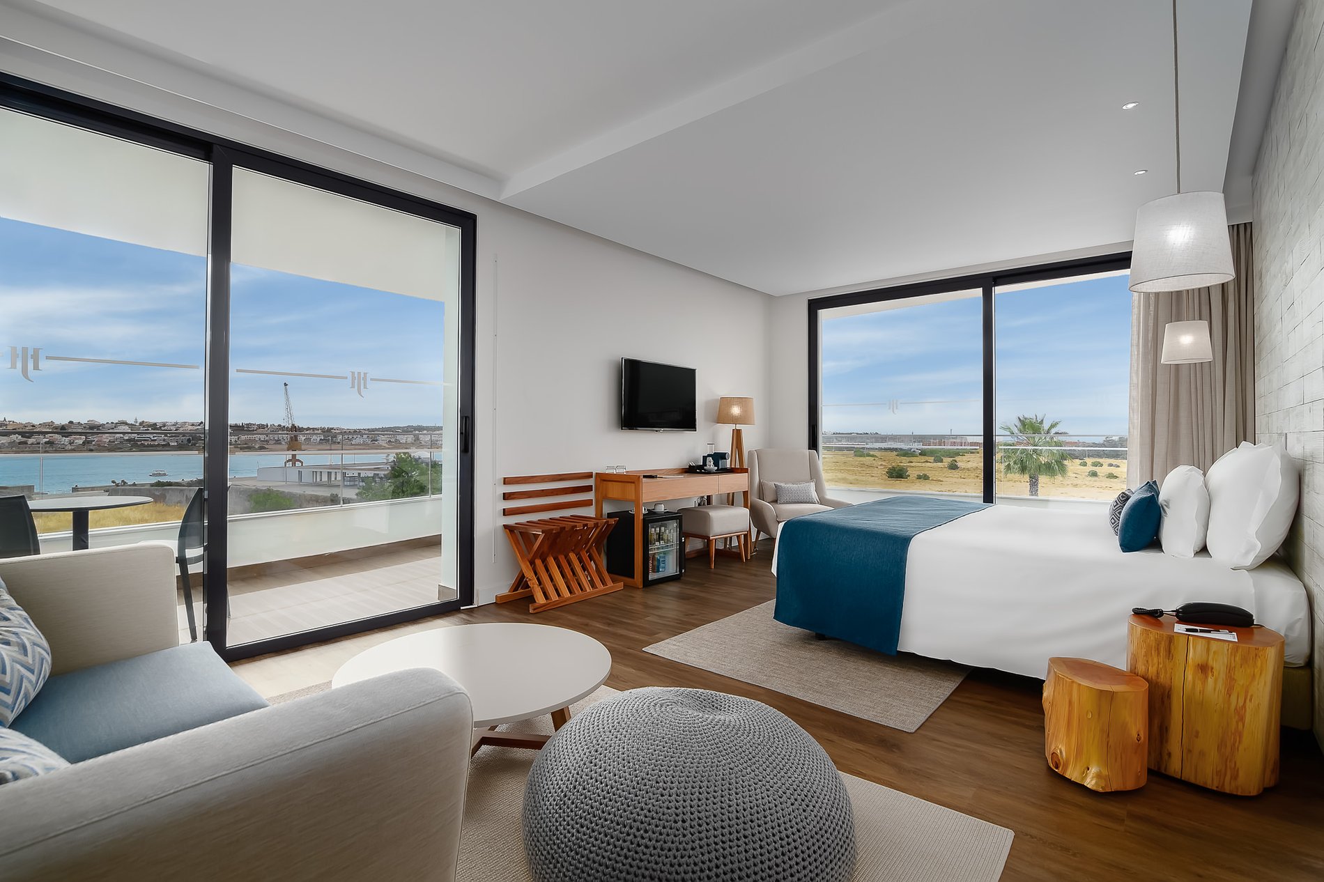 8256e6ca-0bf3-4c42-aa1c-d7ecb53340dc