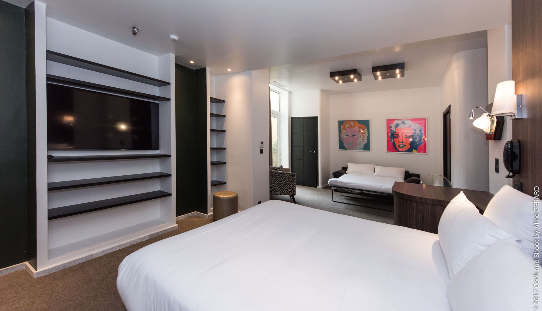 Spacious and modern room at Hôtel & Appartements Monsigny in Nice