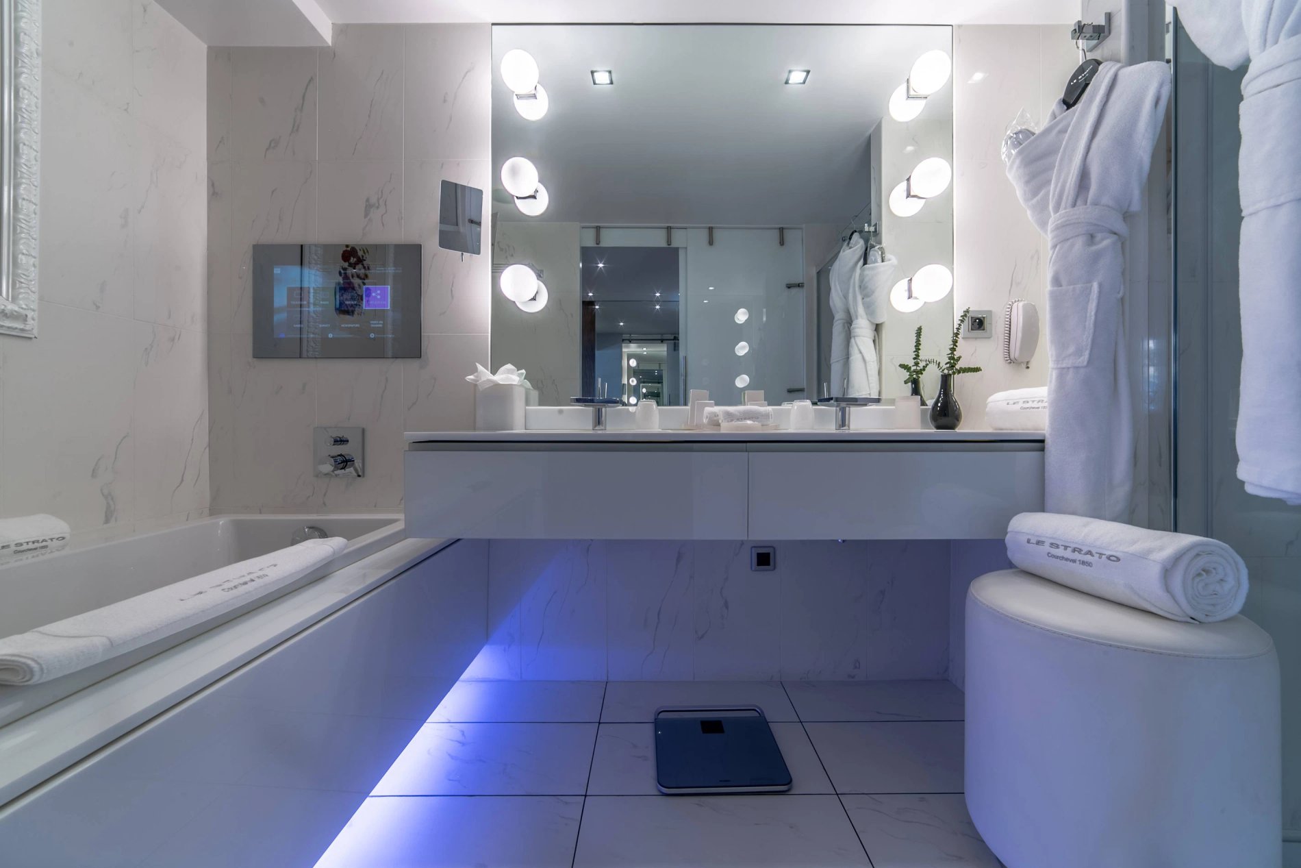 883069c2-81ce-41b3-9d3c-7890652d9fb9