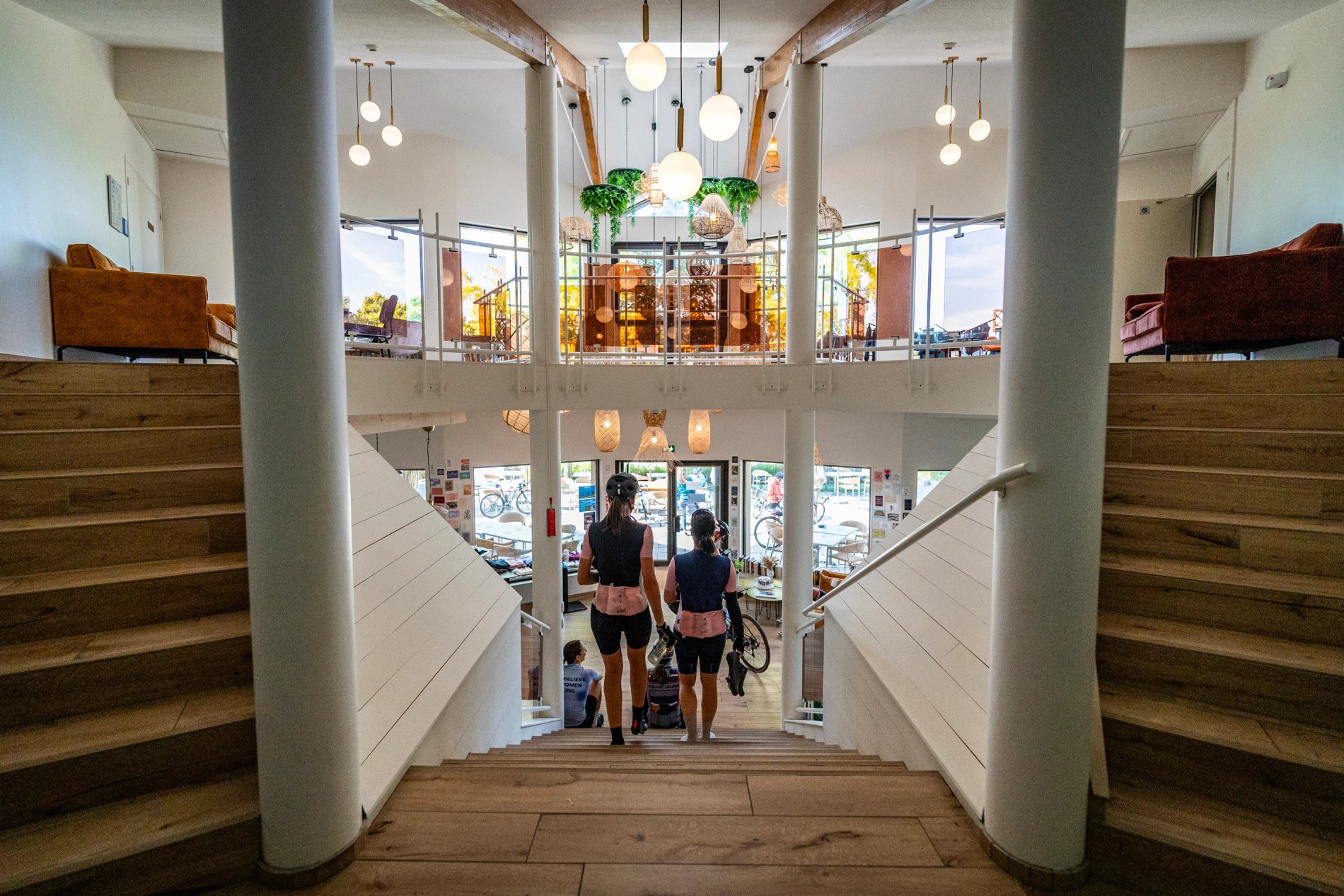 887ef2a4-c389-4c5f-bb3a-0cd3733bebd5