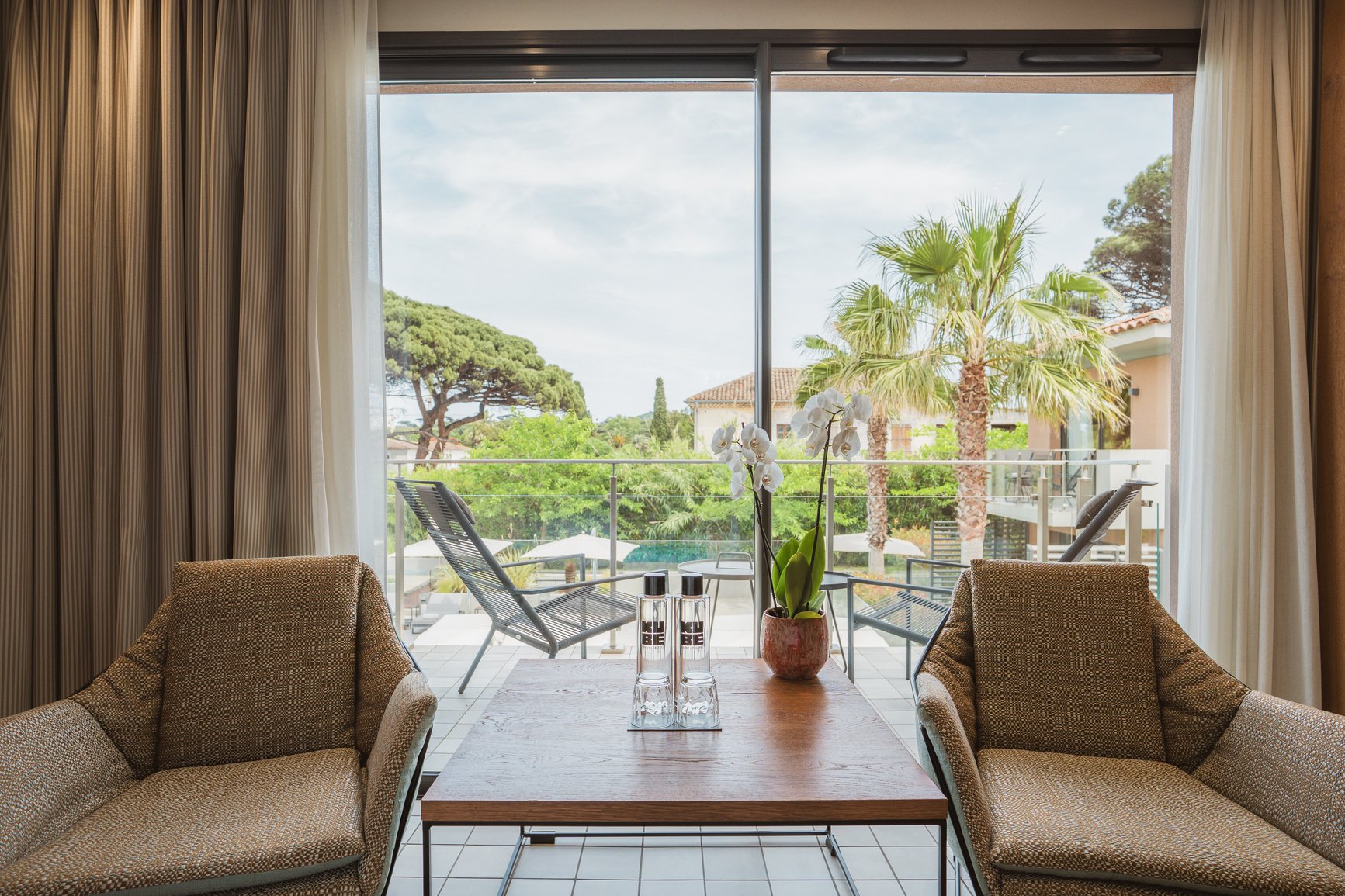 8c2ebaf0-0133-4bda-8f84-bc7b541da01f