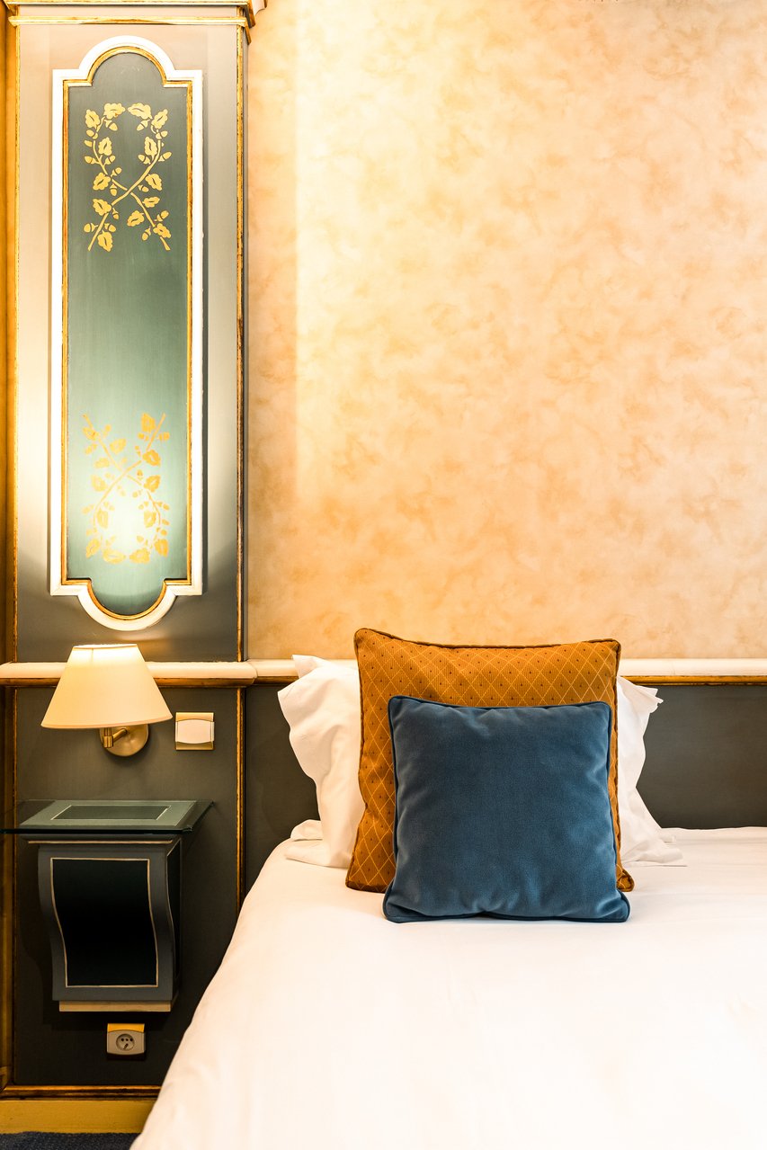 Villa Beaumarchais - Suite - Bathroom - Jacuzzi