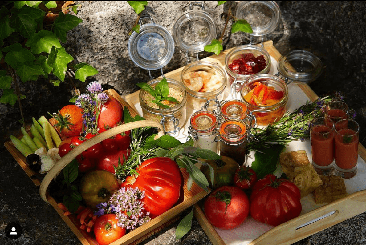 9c9ff70b-2ab2-4650-813b-965528b30faa