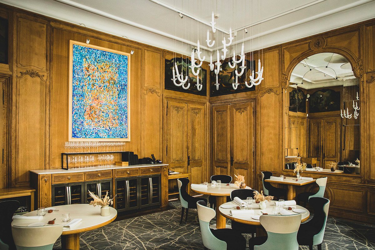 a1003ad4-37b6-43c6-ad11-6d7720b77e00