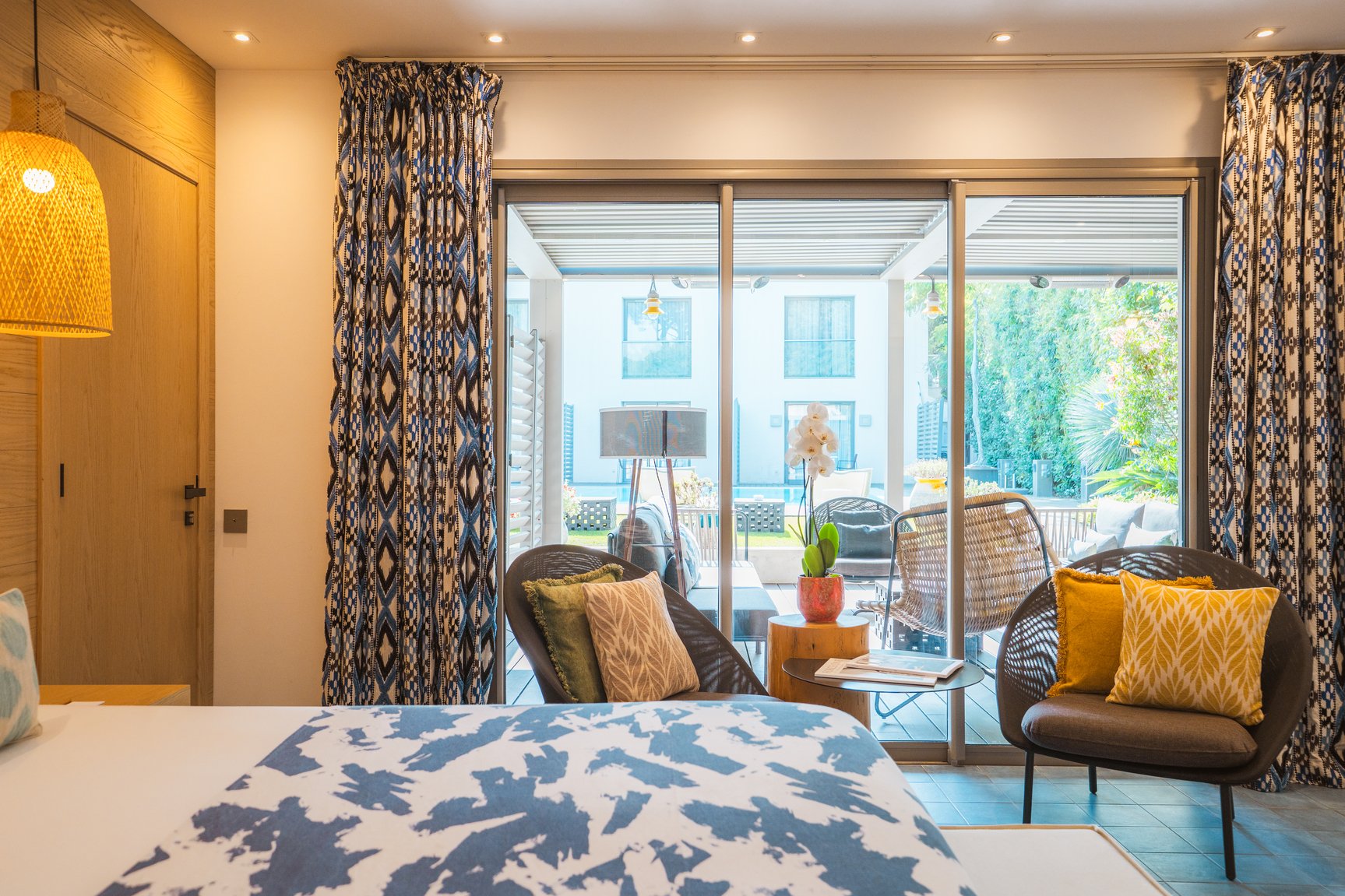 ac1bac50-be2b-4f55-bbfa-a1fcb1933f69