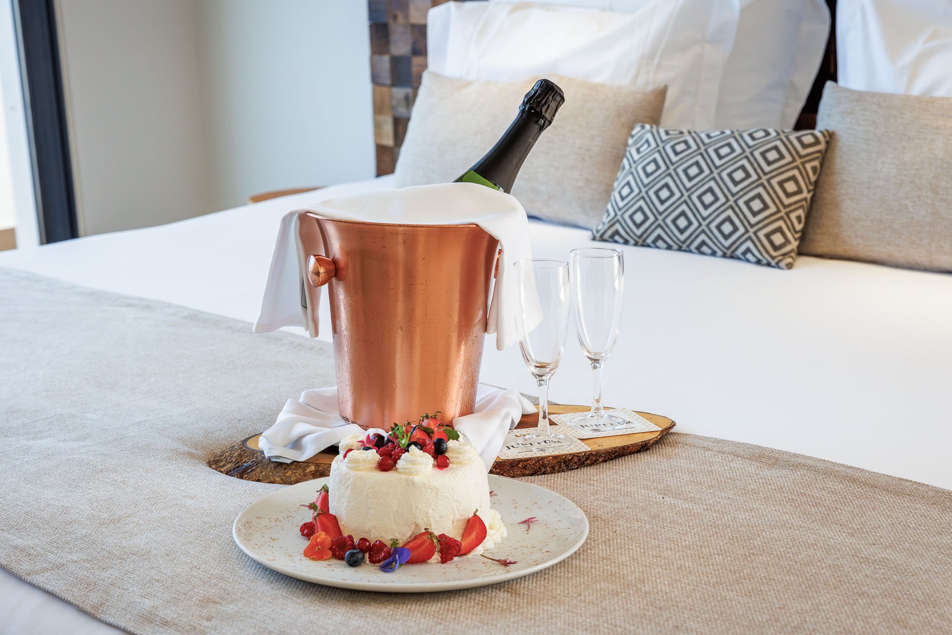 aea7be25-ee2d-4924-827f-a8bbbf7b82de