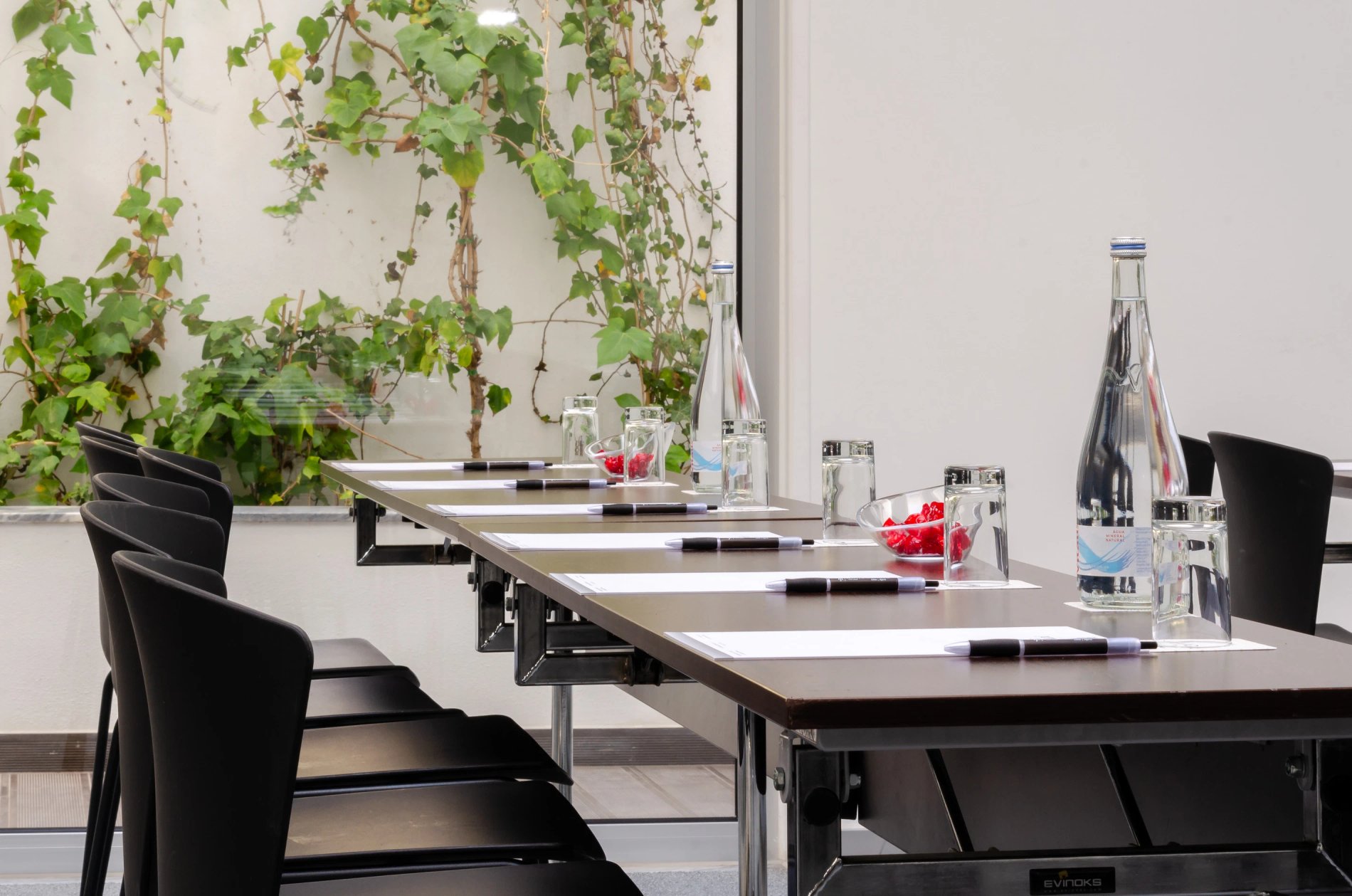 b20a233b-71d5-4c0d-8c7d-a1226f5e473e