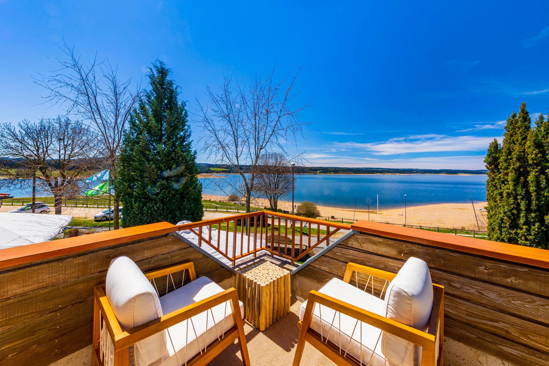 b7704dd5-f59f-4e57-92b3-b6b8d02d1c18