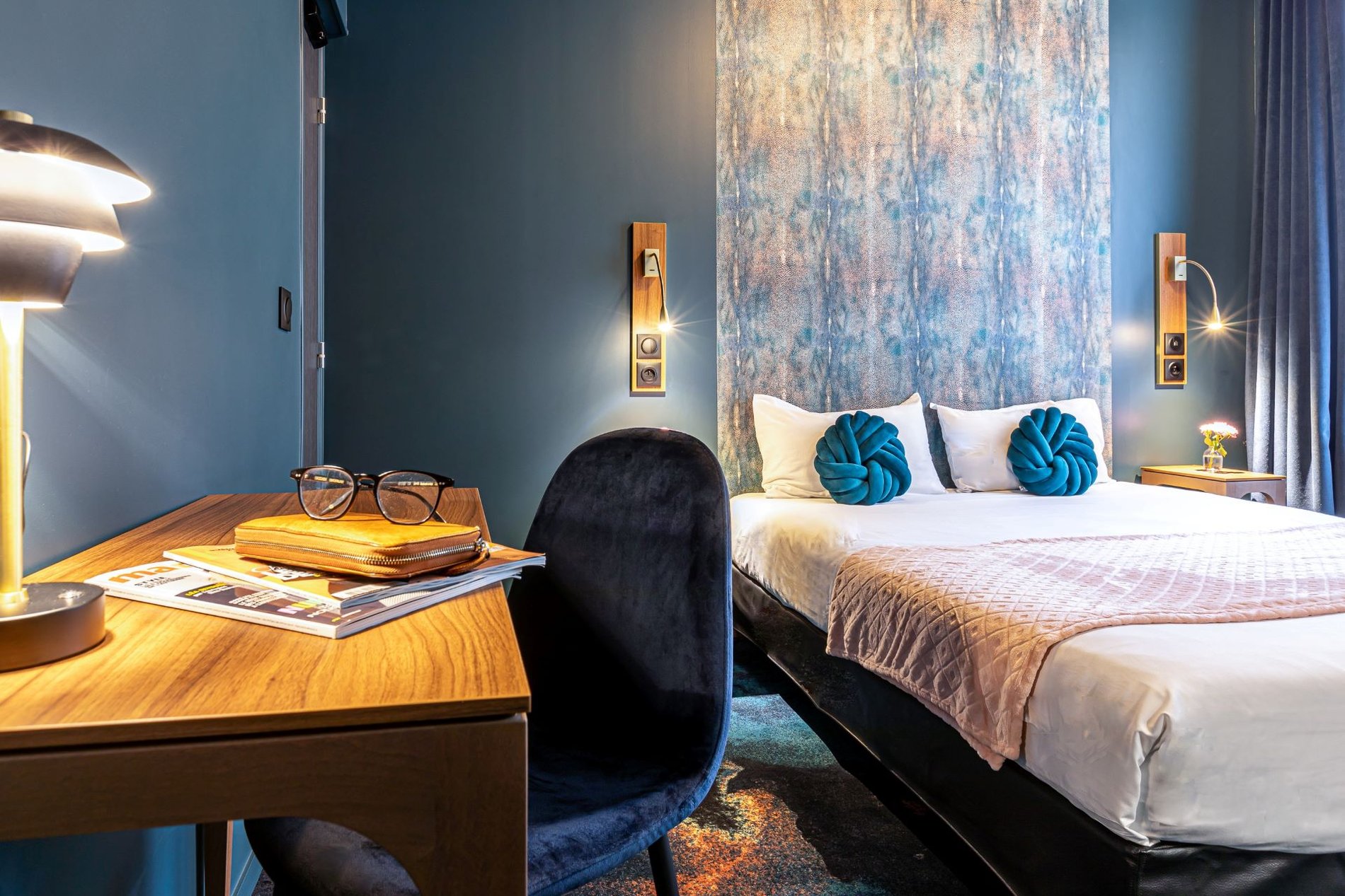 Chambre moderne et confortable de l'Hôtel Glasgow Monceau, Paris 17e, à proximité du Parc Monceau et de l'Arc de Triomphe