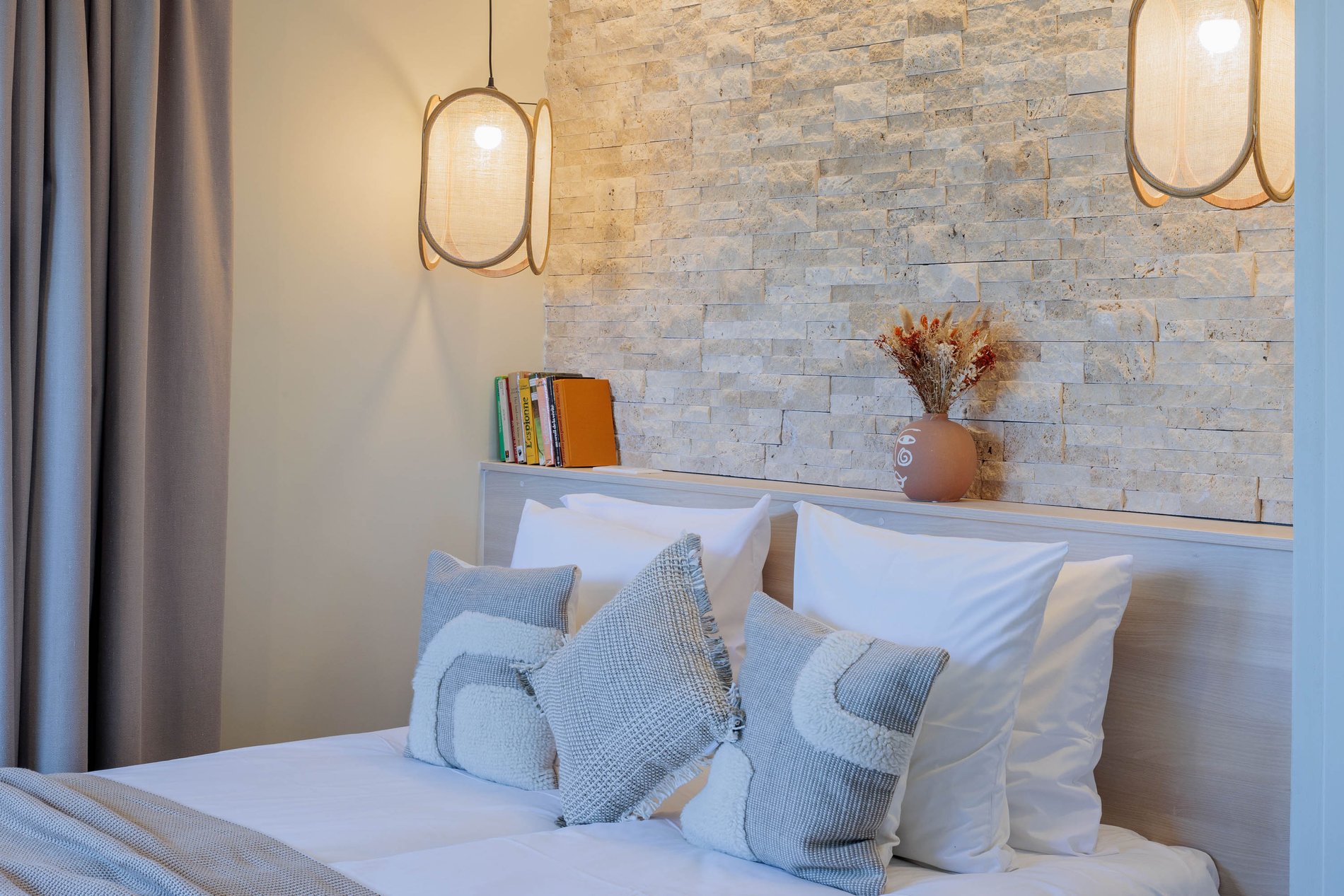 c09c819a-6e25-4998-be8f-83c8f1e5bf9c